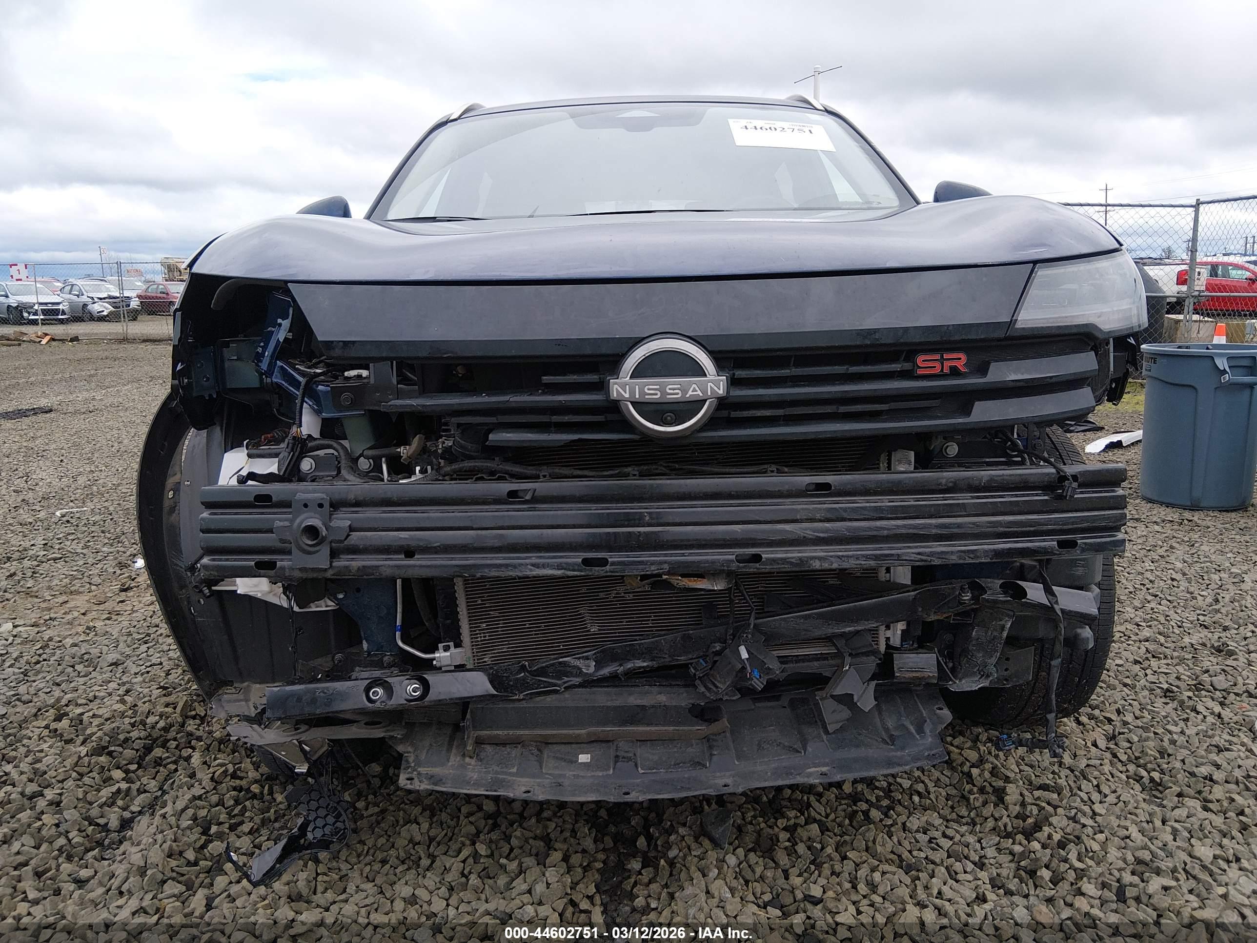 NISSAN KICKS image 6