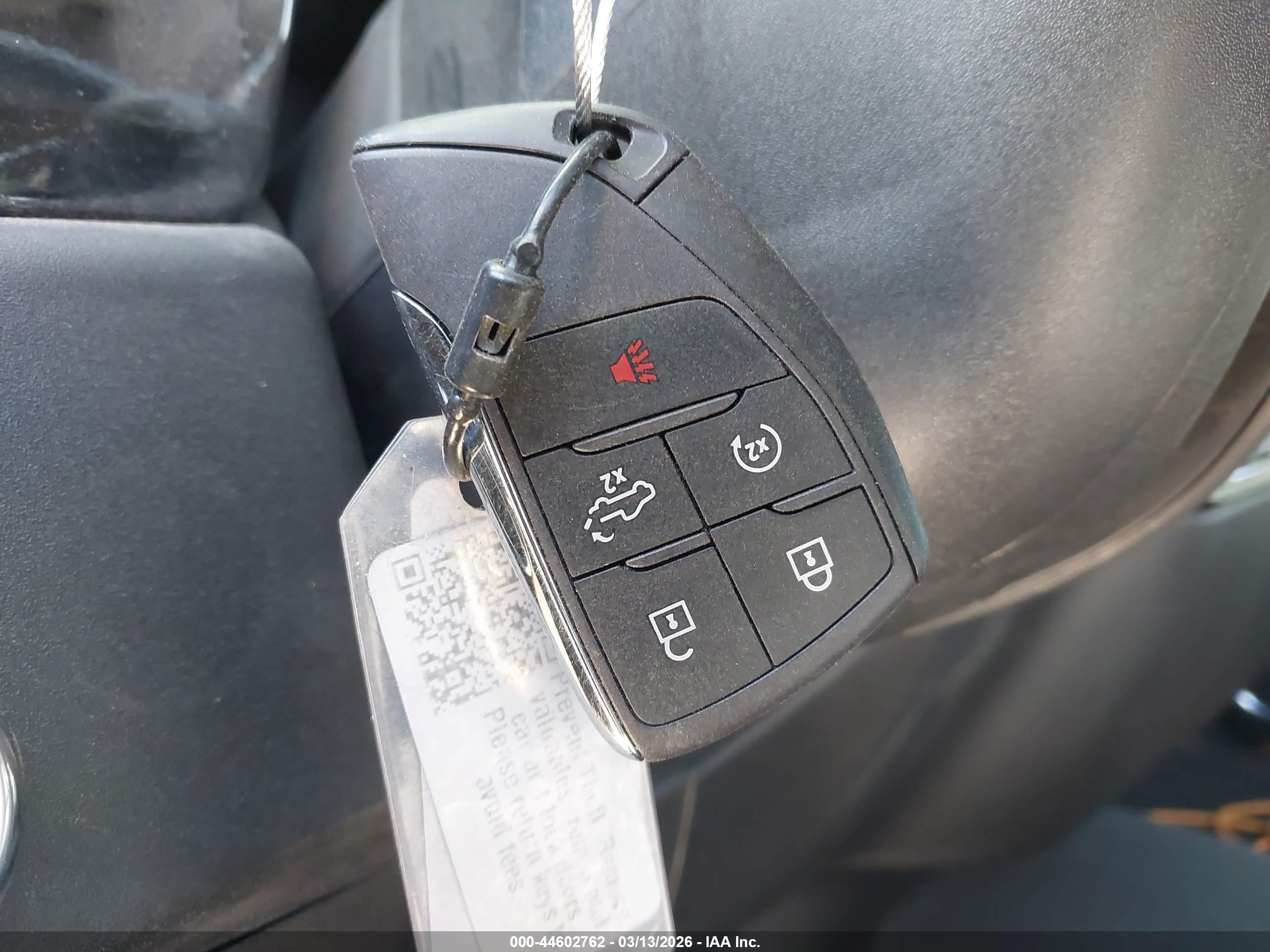 GMC SIERRA image 11