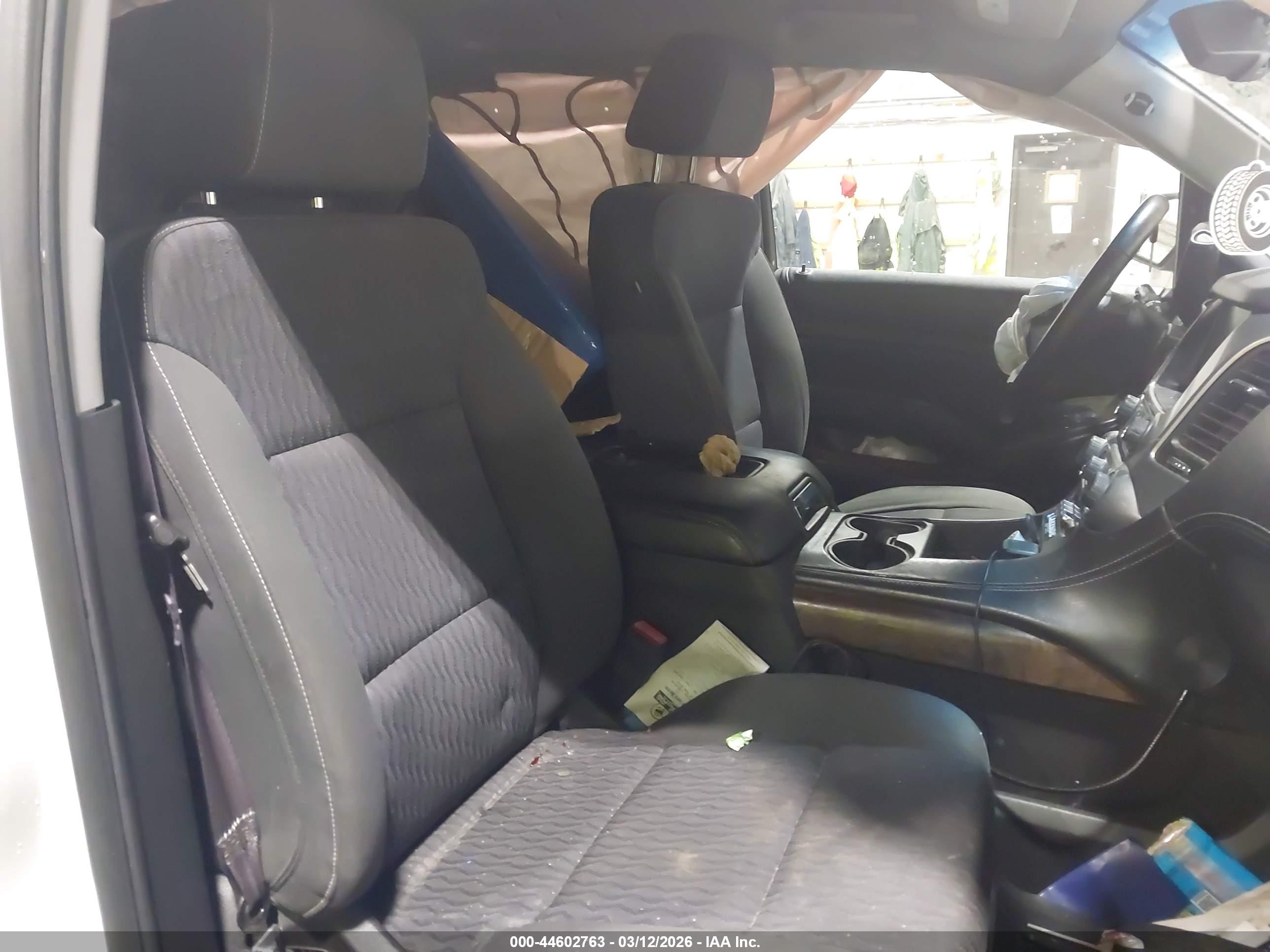 CHEVROLET TAHOE image 8