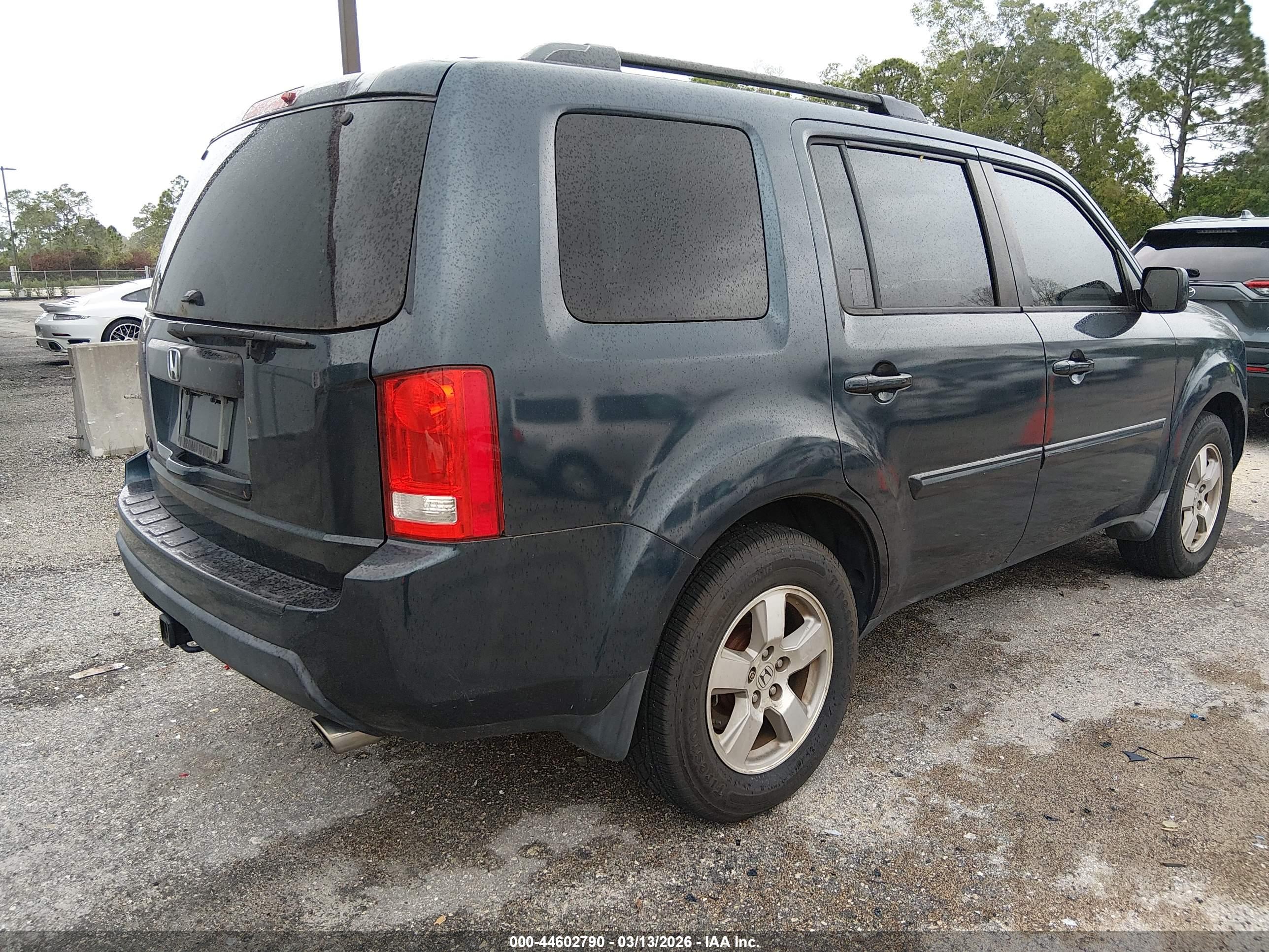 HONDA PILOT image 4