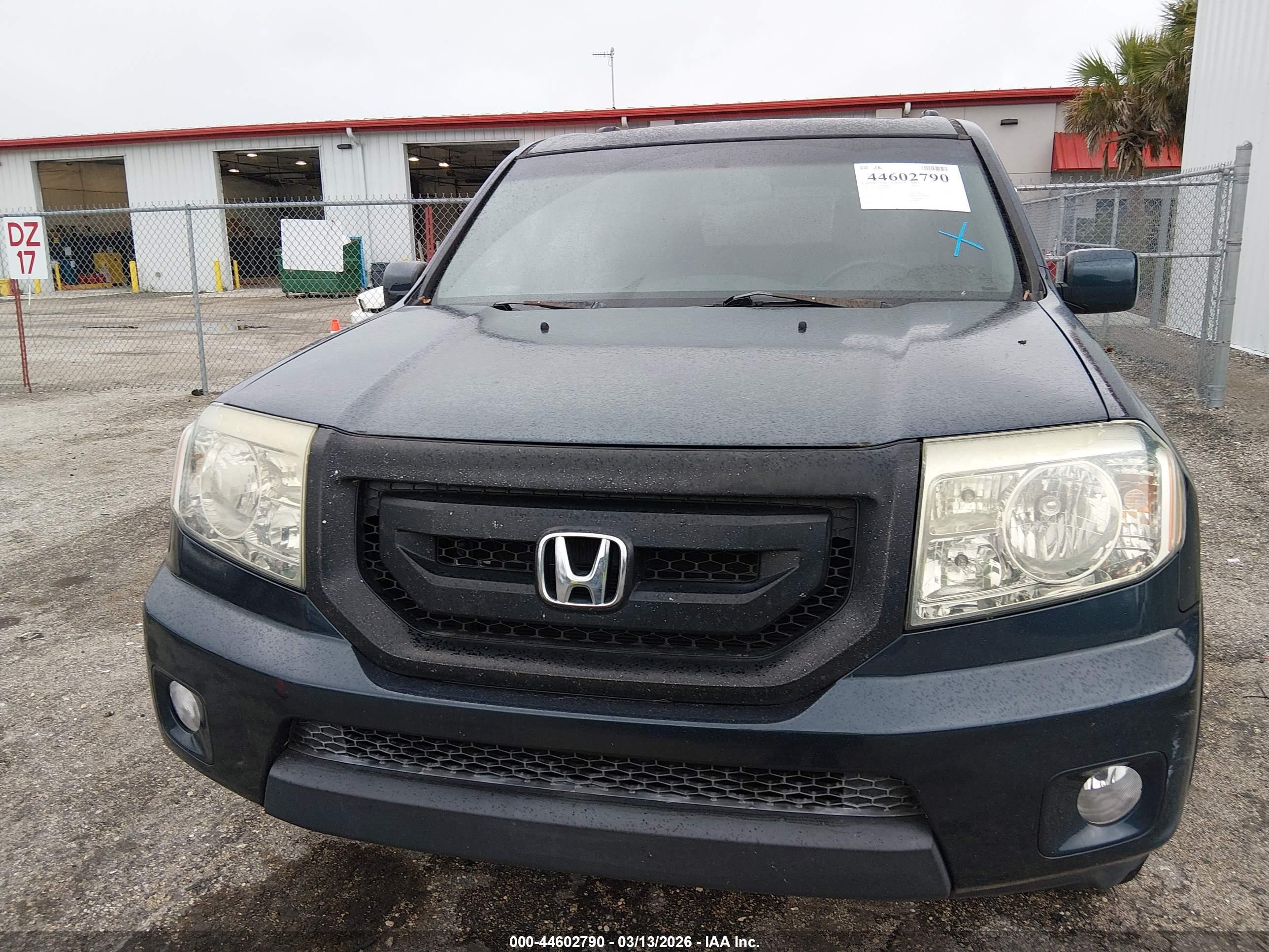 HONDA PILOT image 6