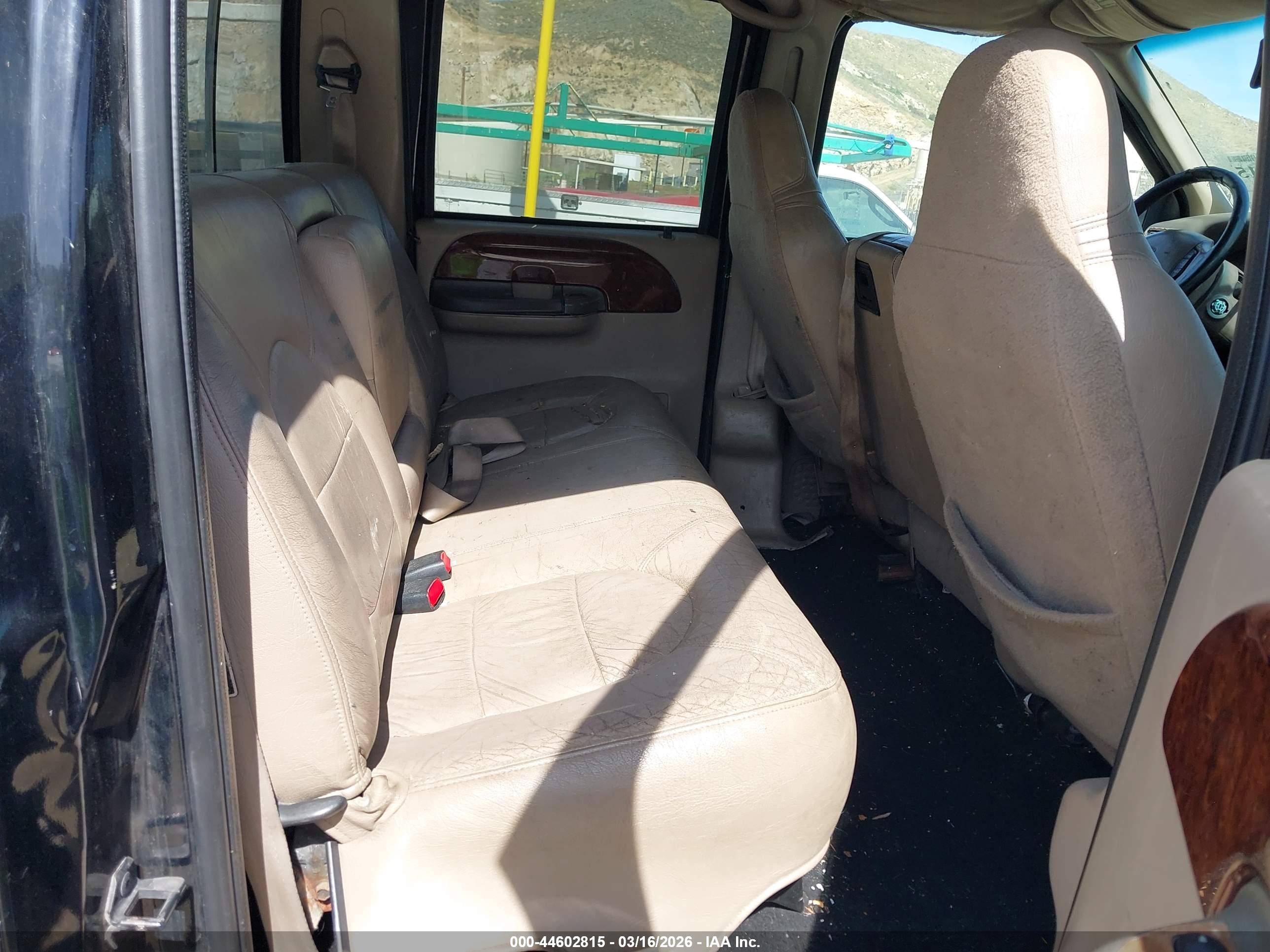 FORD F-350 image 8