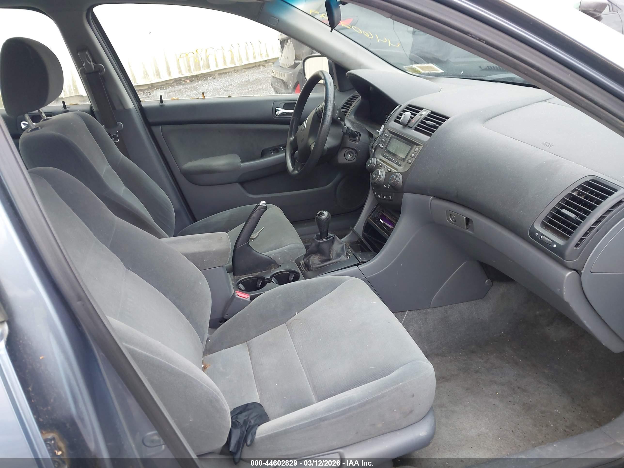 HONDA ACCORD image 5