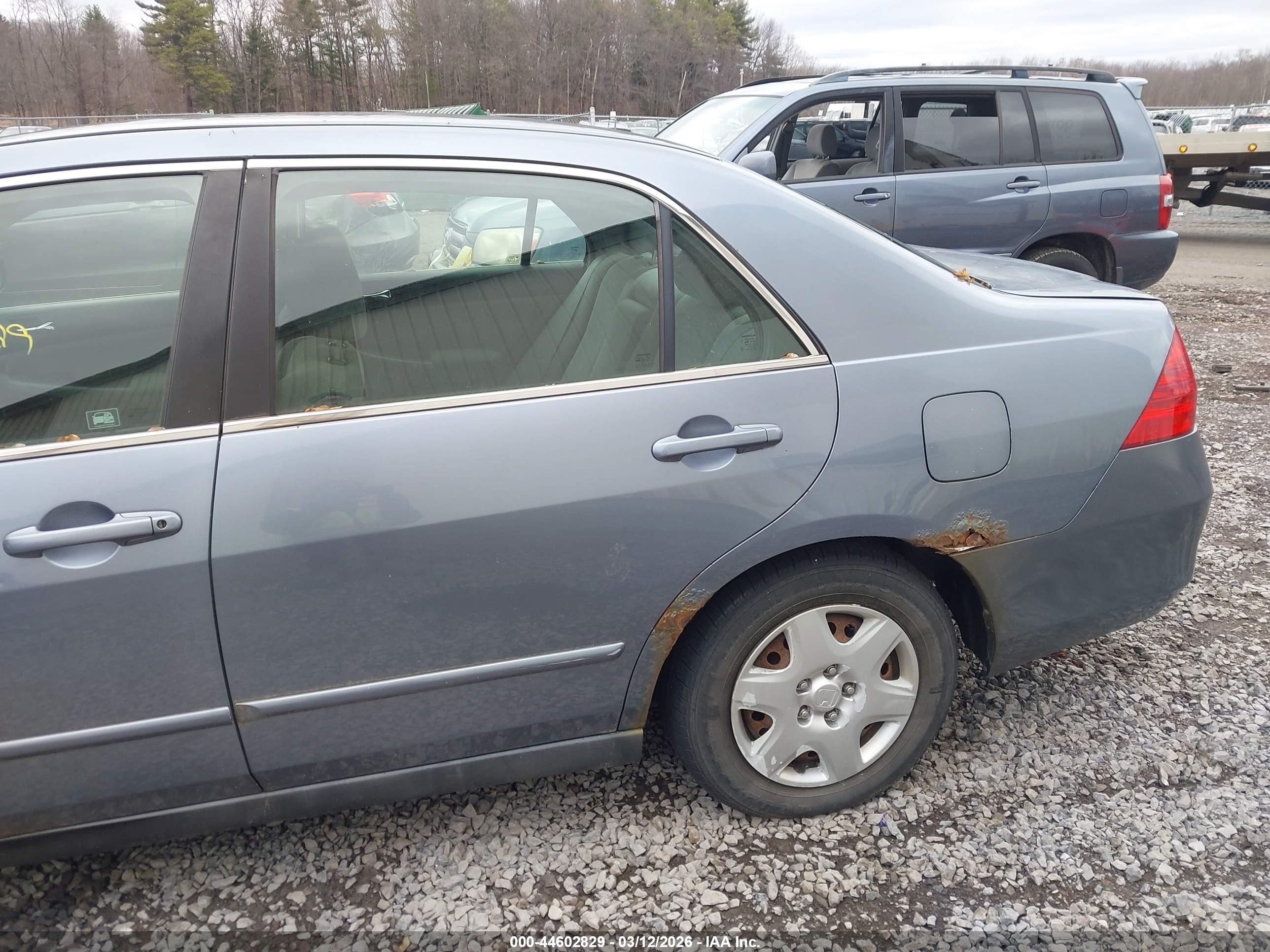 HONDA ACCORD image 6