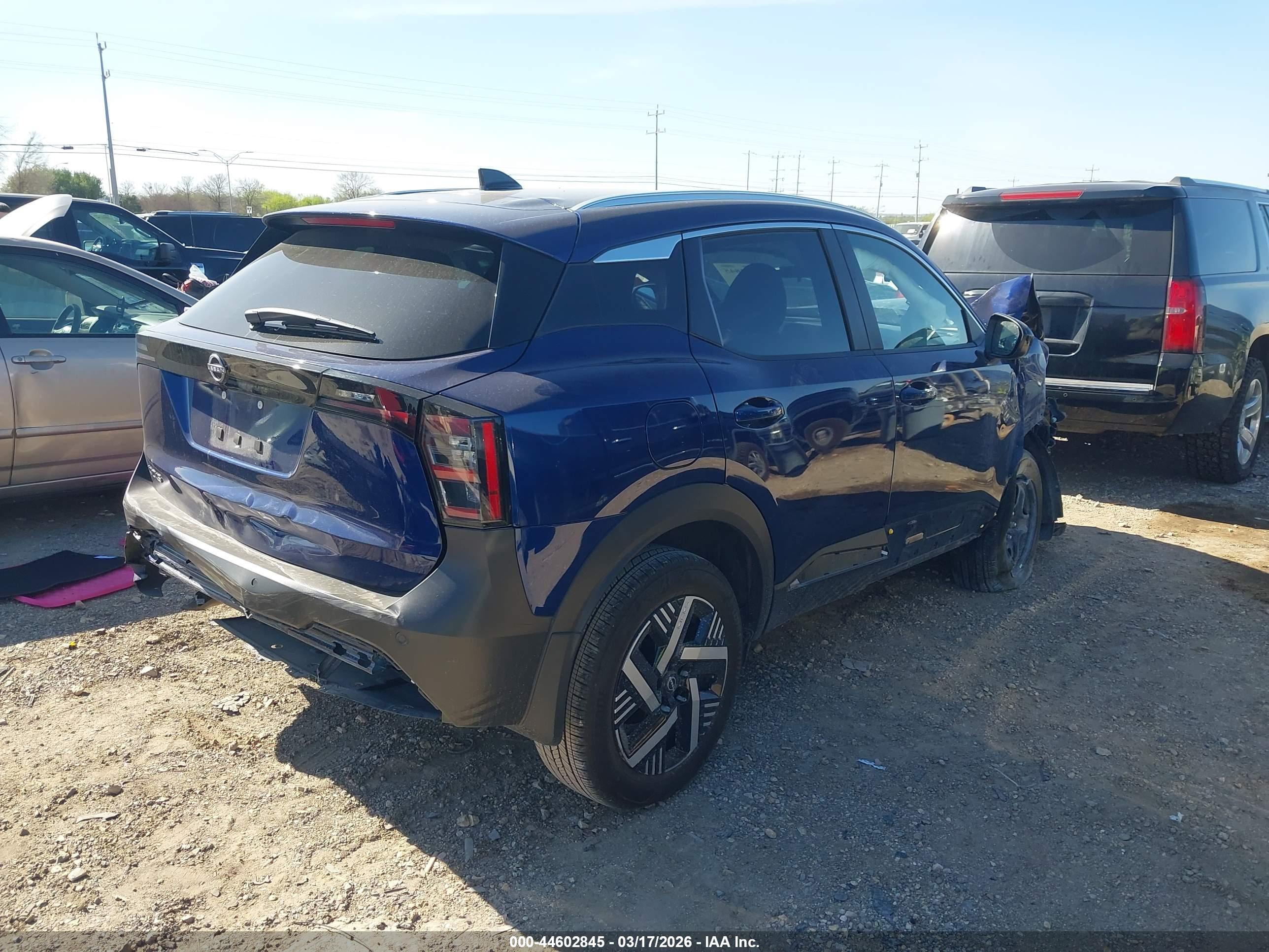 NISSAN KICKS image 4