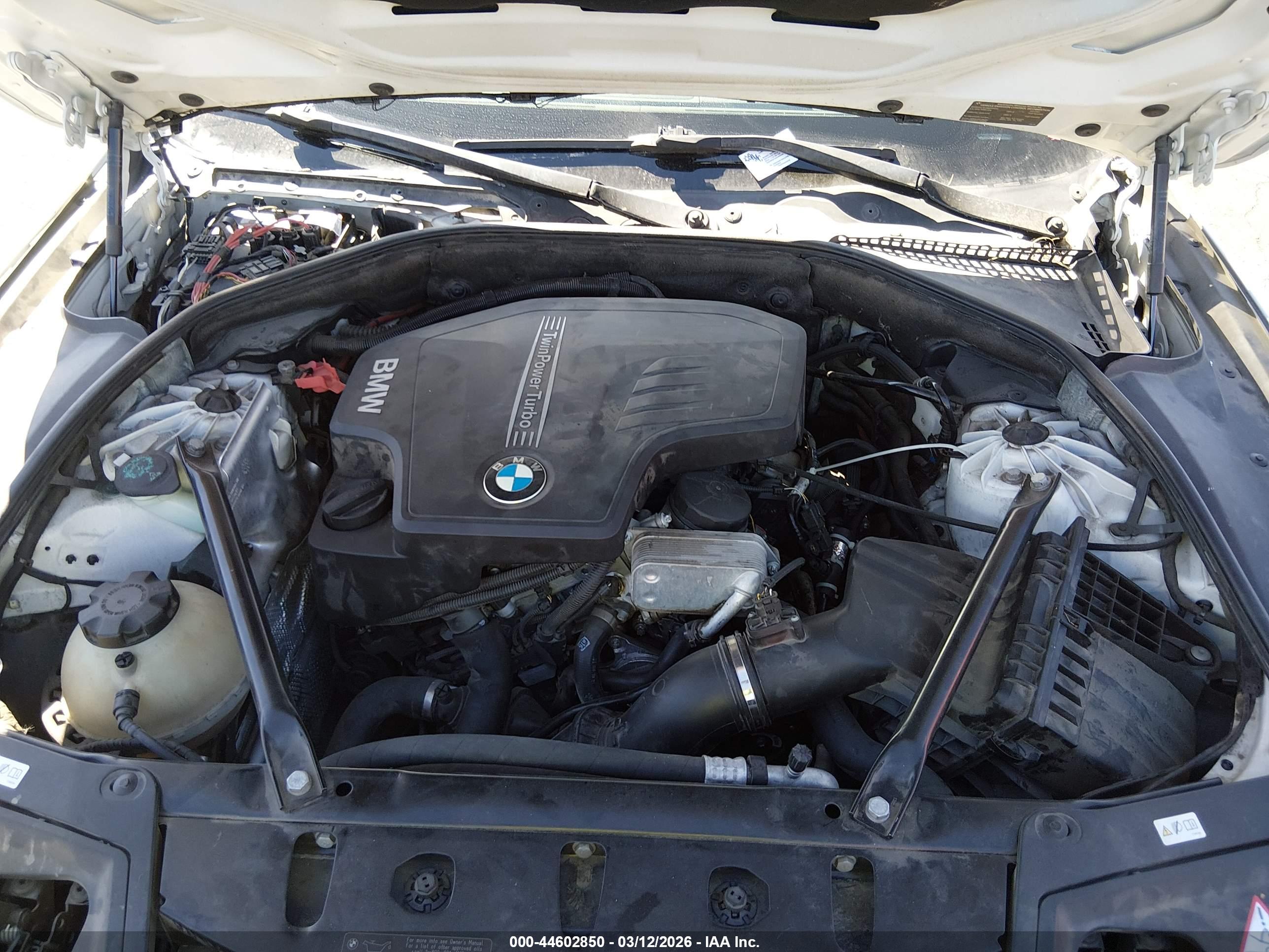 BMW 528I image 10