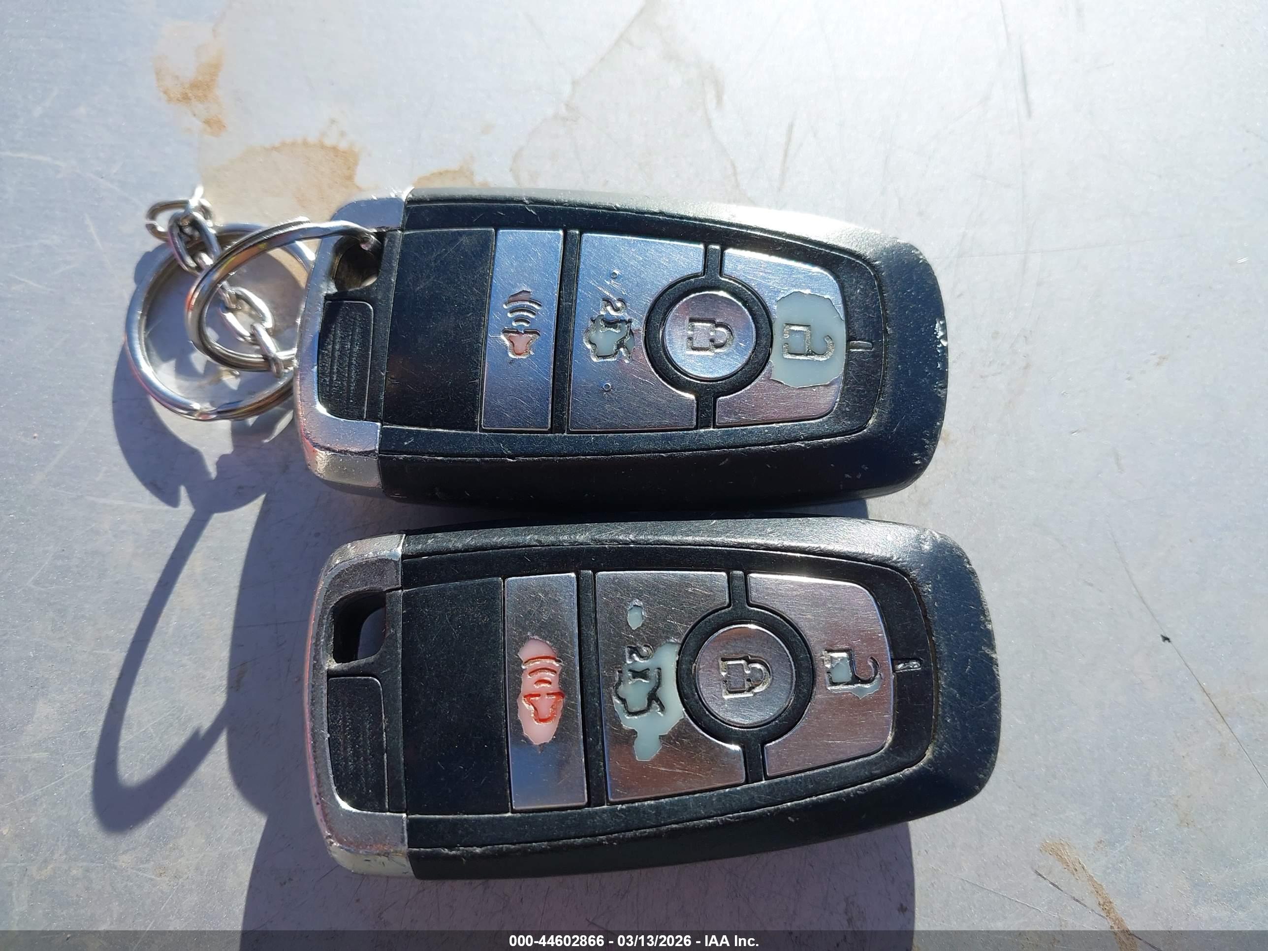 FORD FUSION image 11