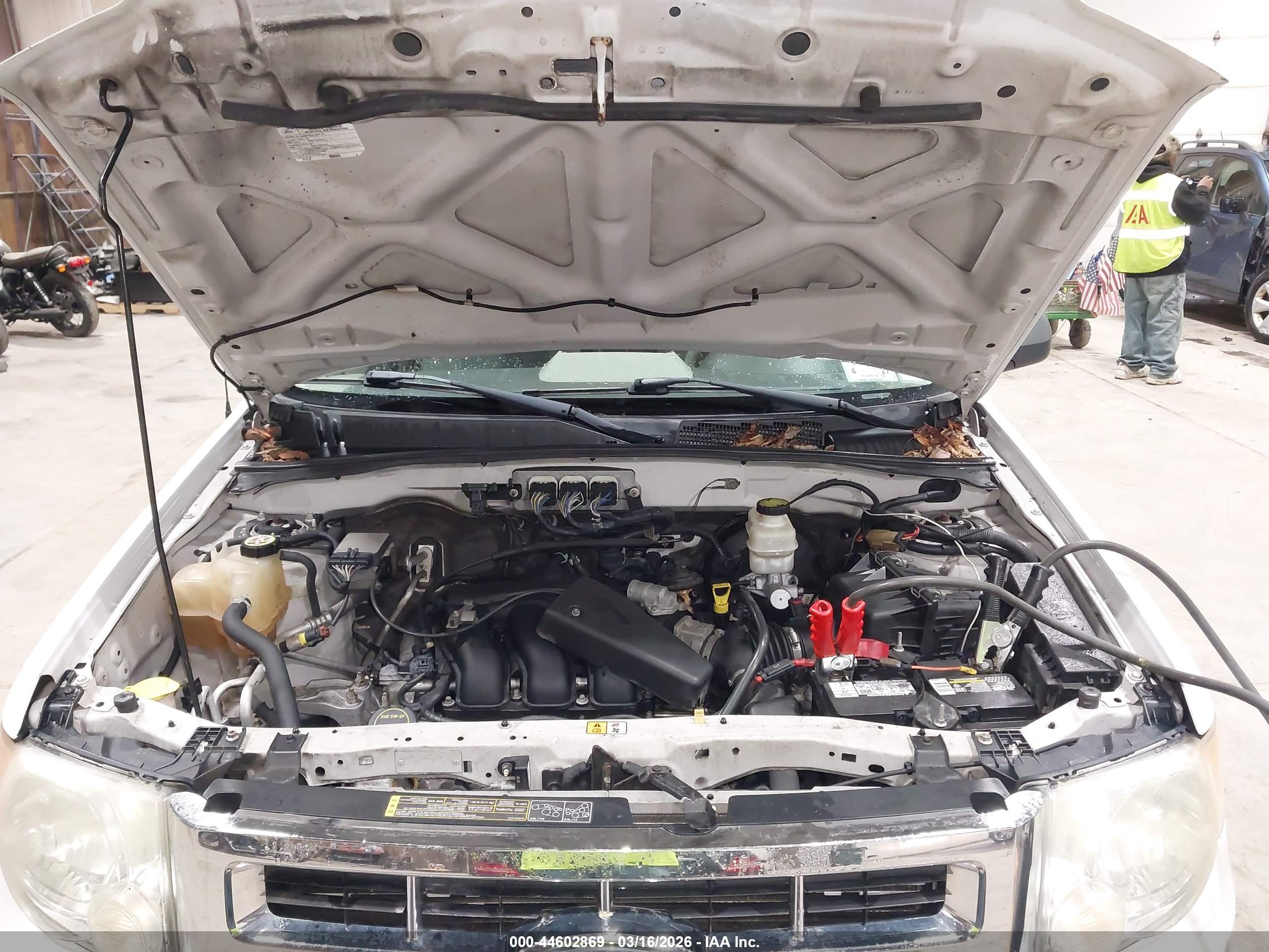FORD ESCAPE image 10