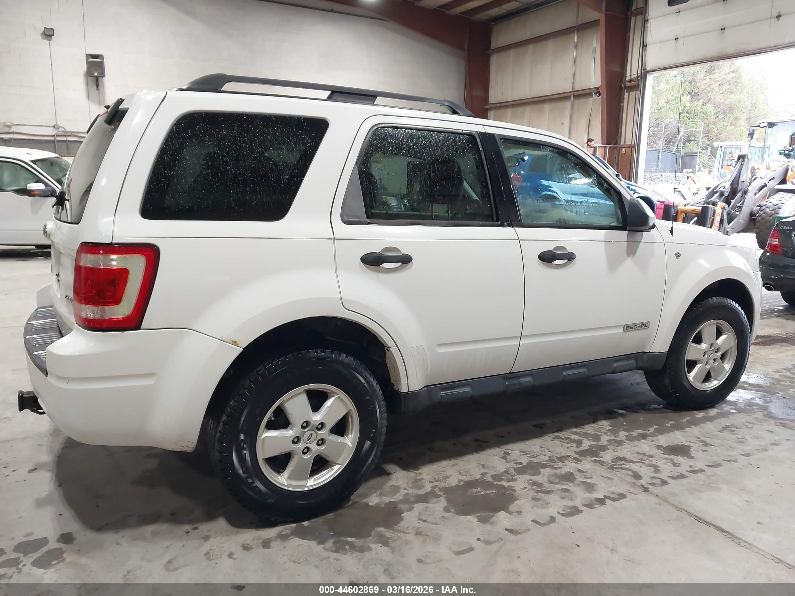 FORD ESCAPE image 4