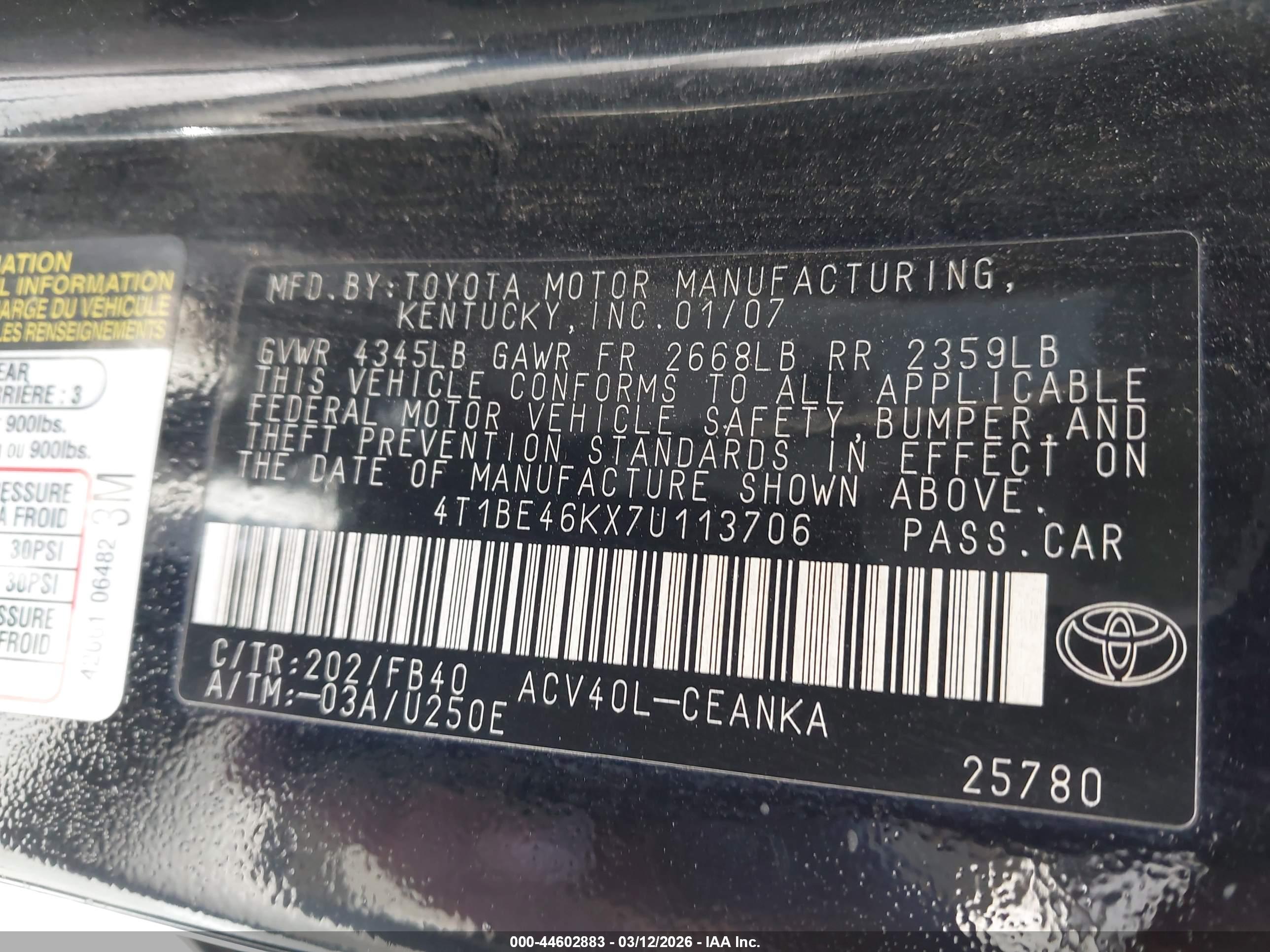 TOYOTA CAMRY image 9