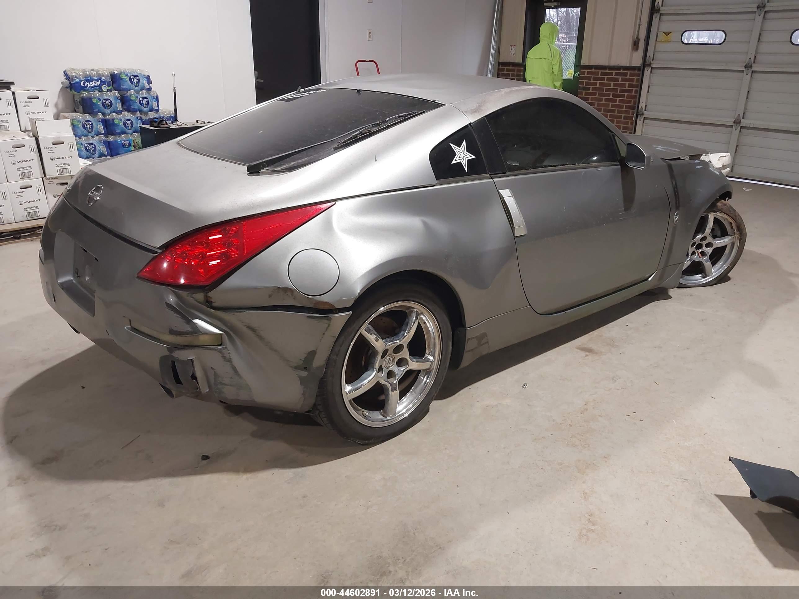 NISSAN 350Z image 4