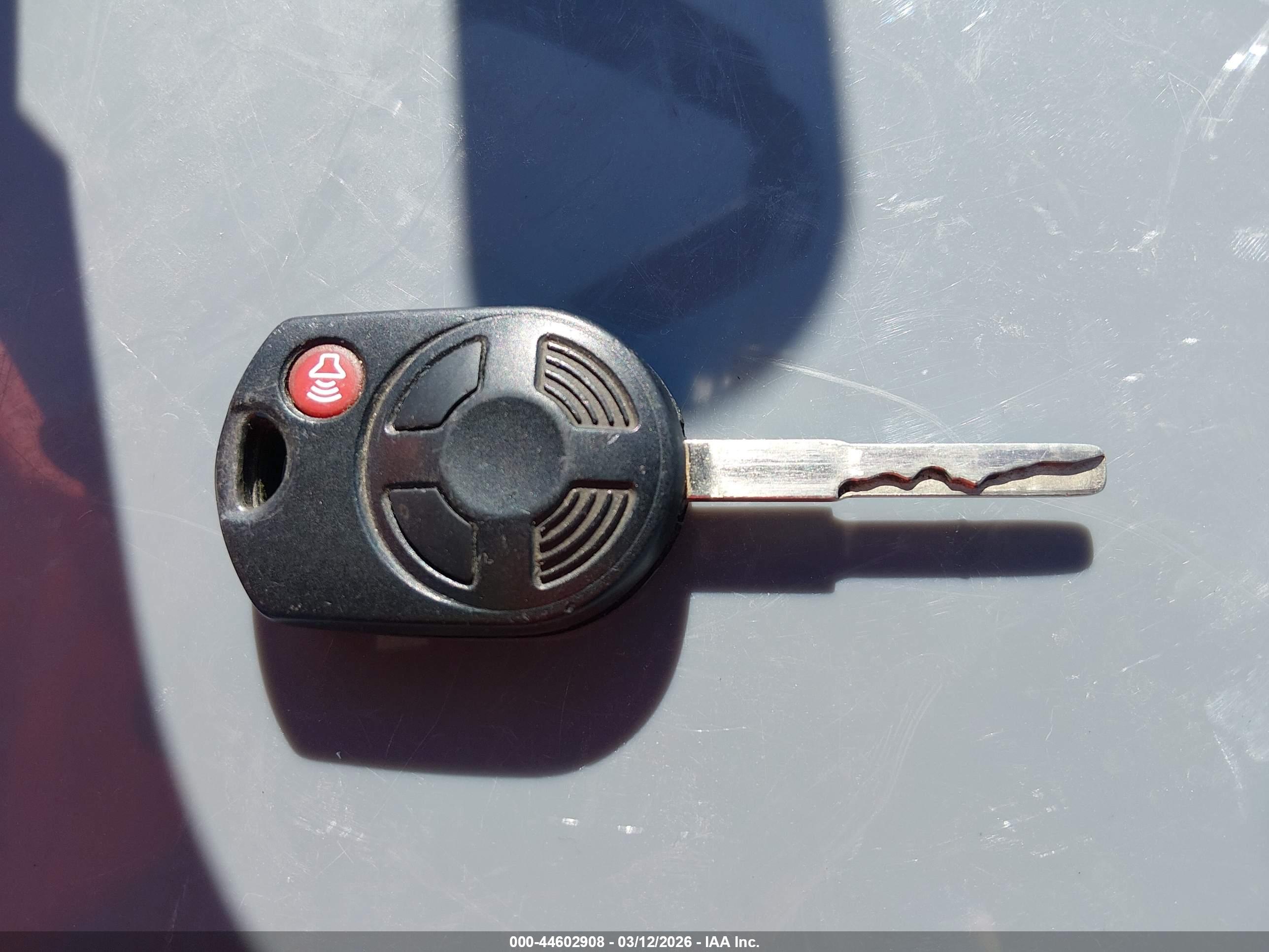 FORD ESCAPE image 11
