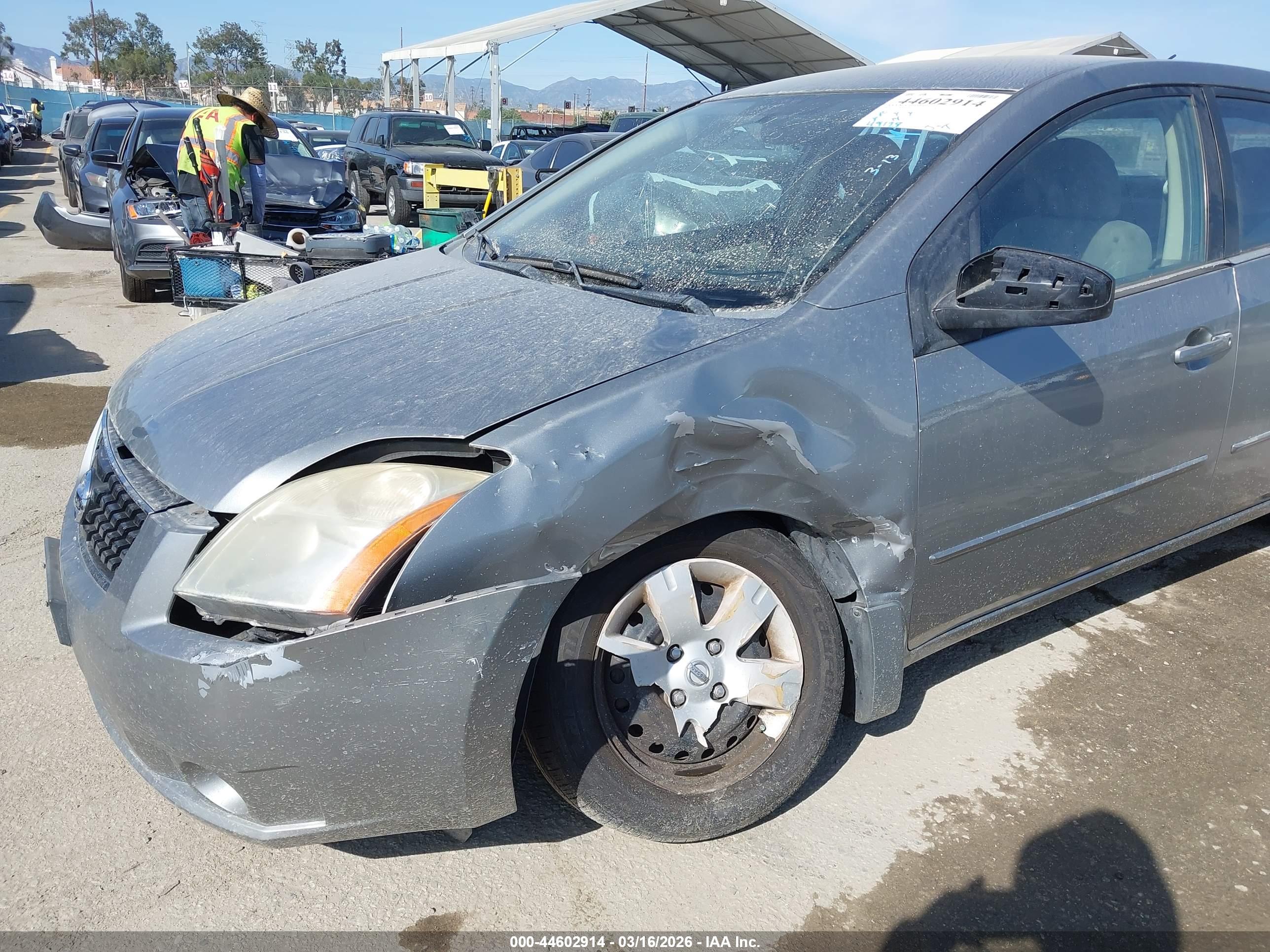 NISSAN SENTRA image 6