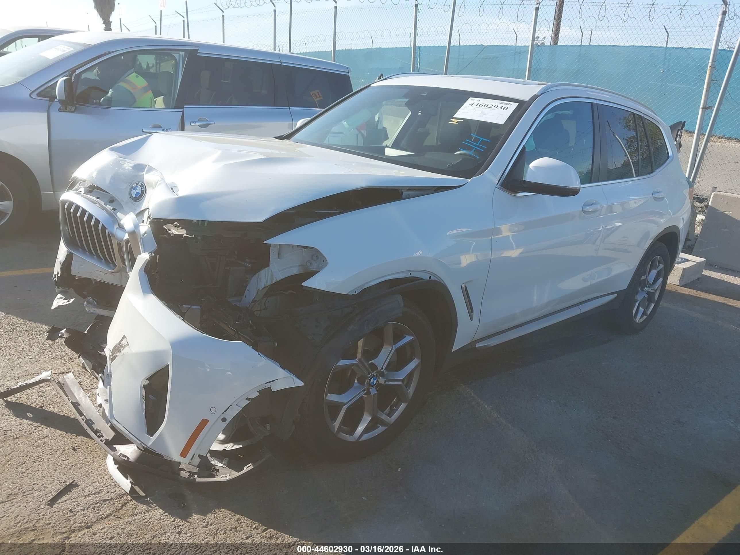 BMW X3 image 2