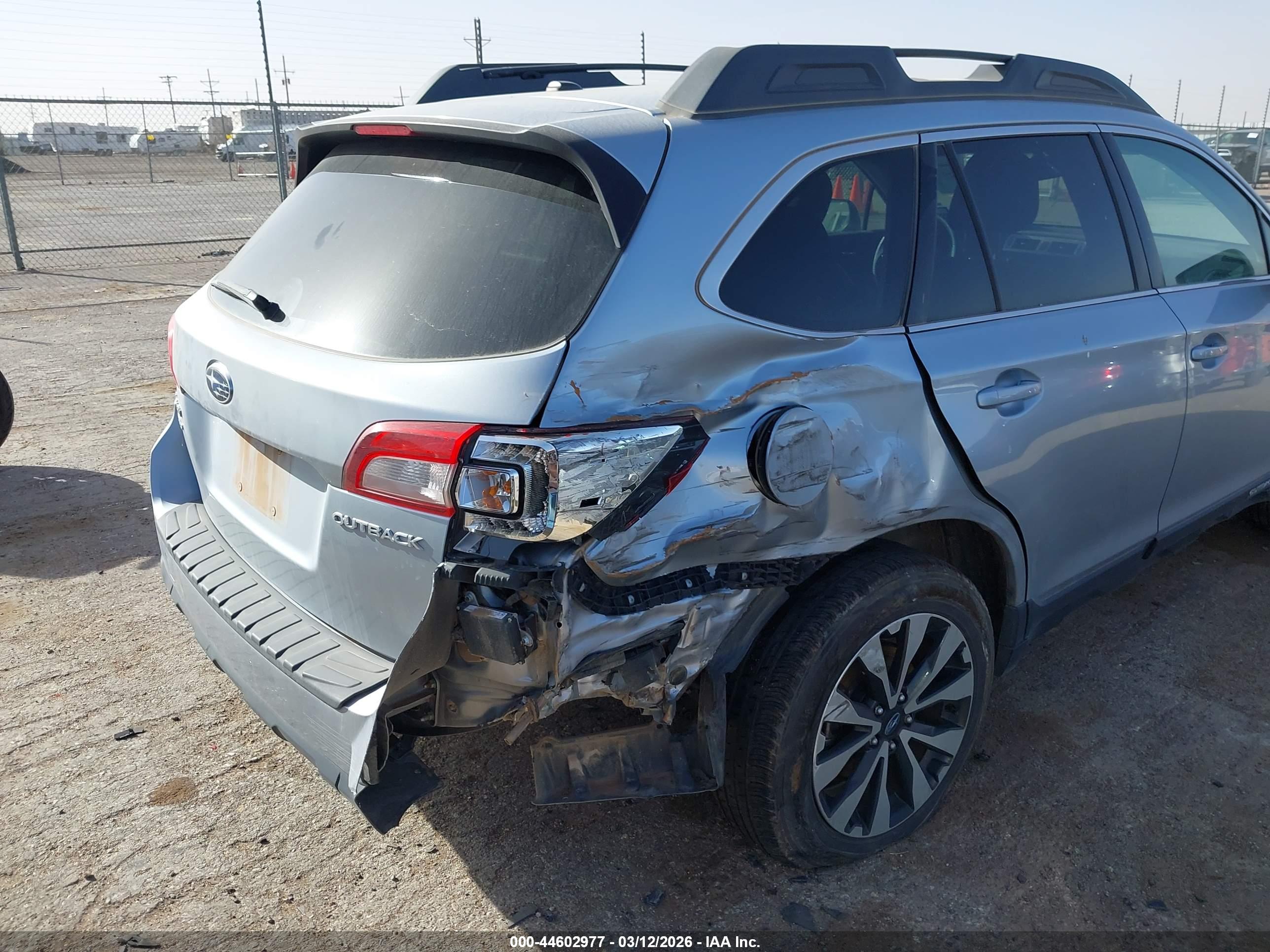 SUBARU OUTBACK image 6