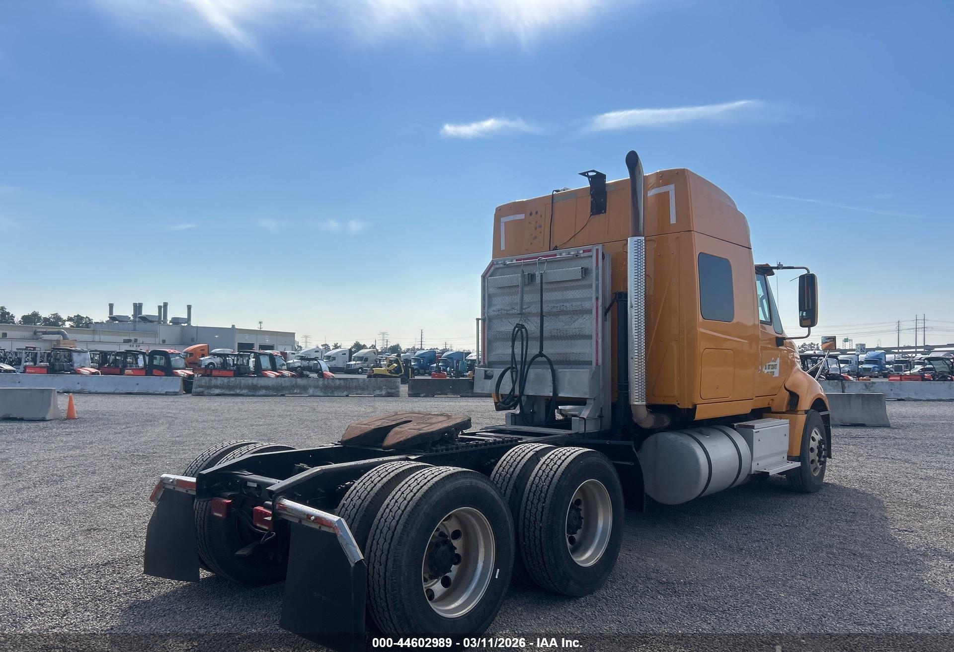 INTERNATIONAL PROSTAR image 3