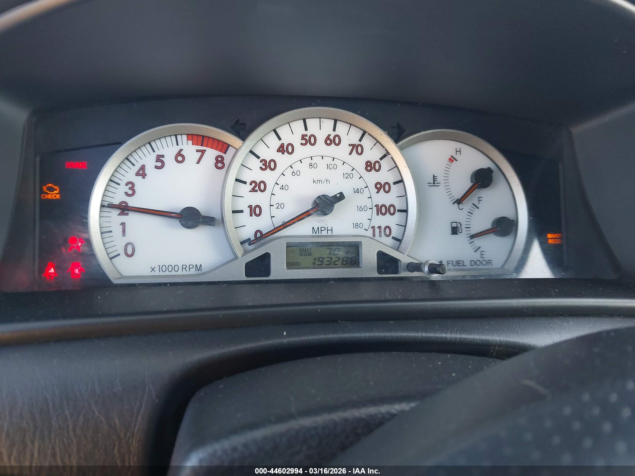 TOYOTA COROLLA image 7