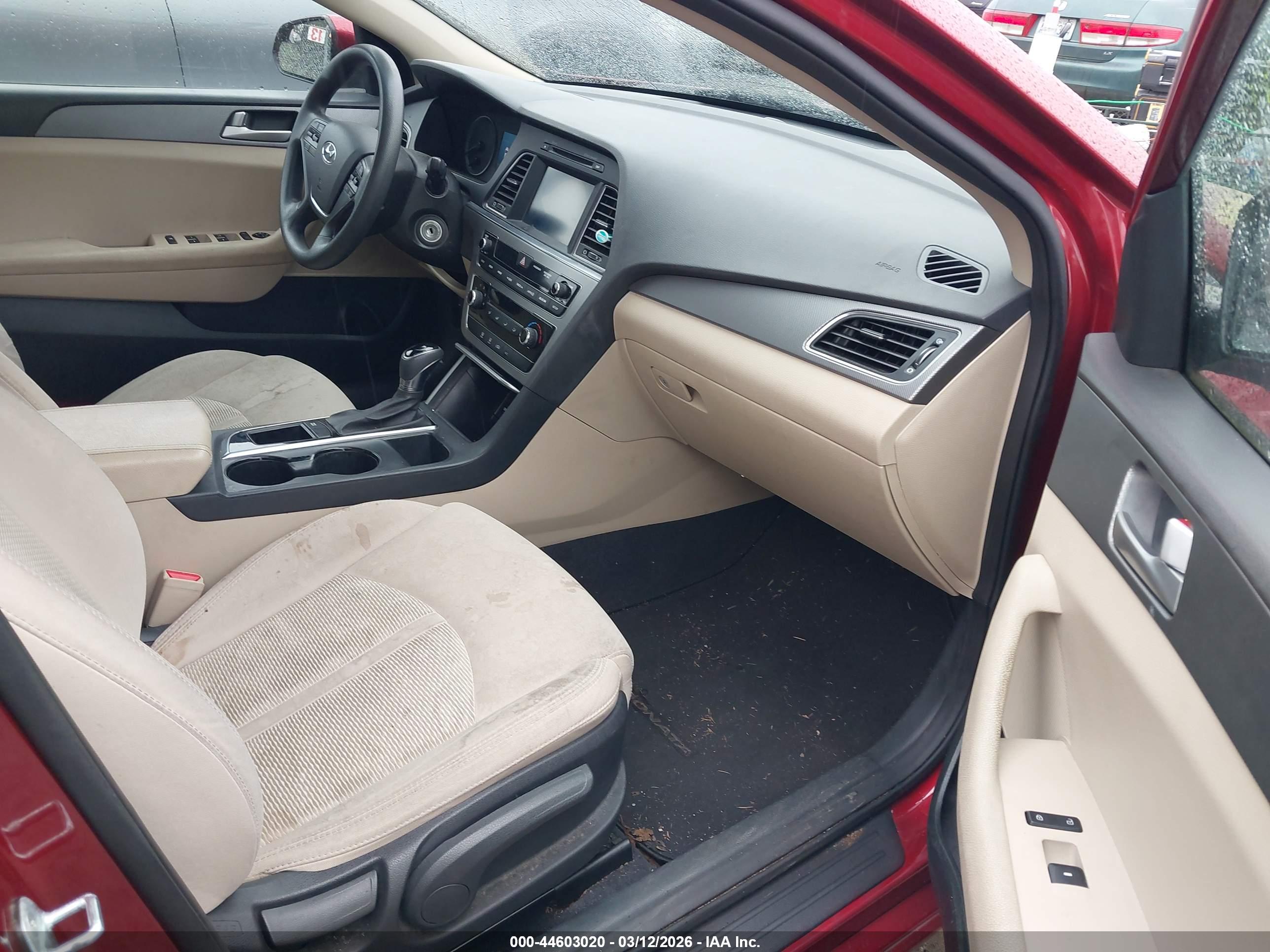 HYUNDAI SONATA image 5