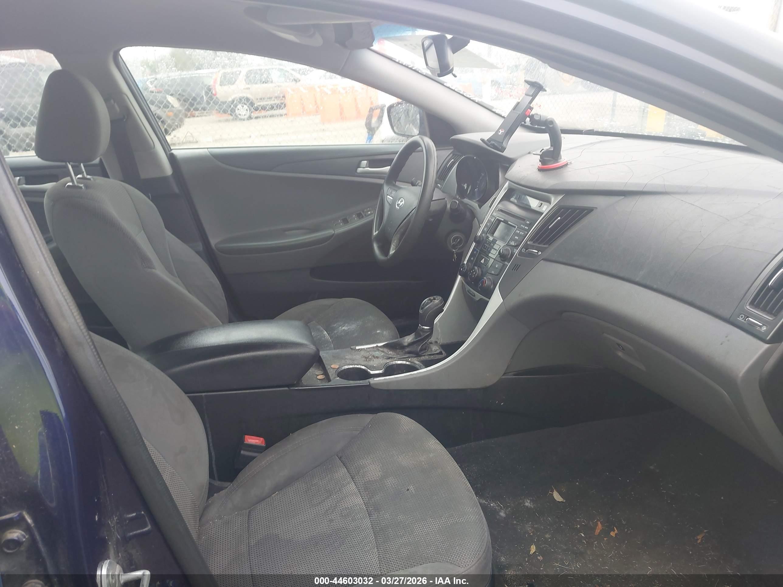 HYUNDAI SONATA image 5