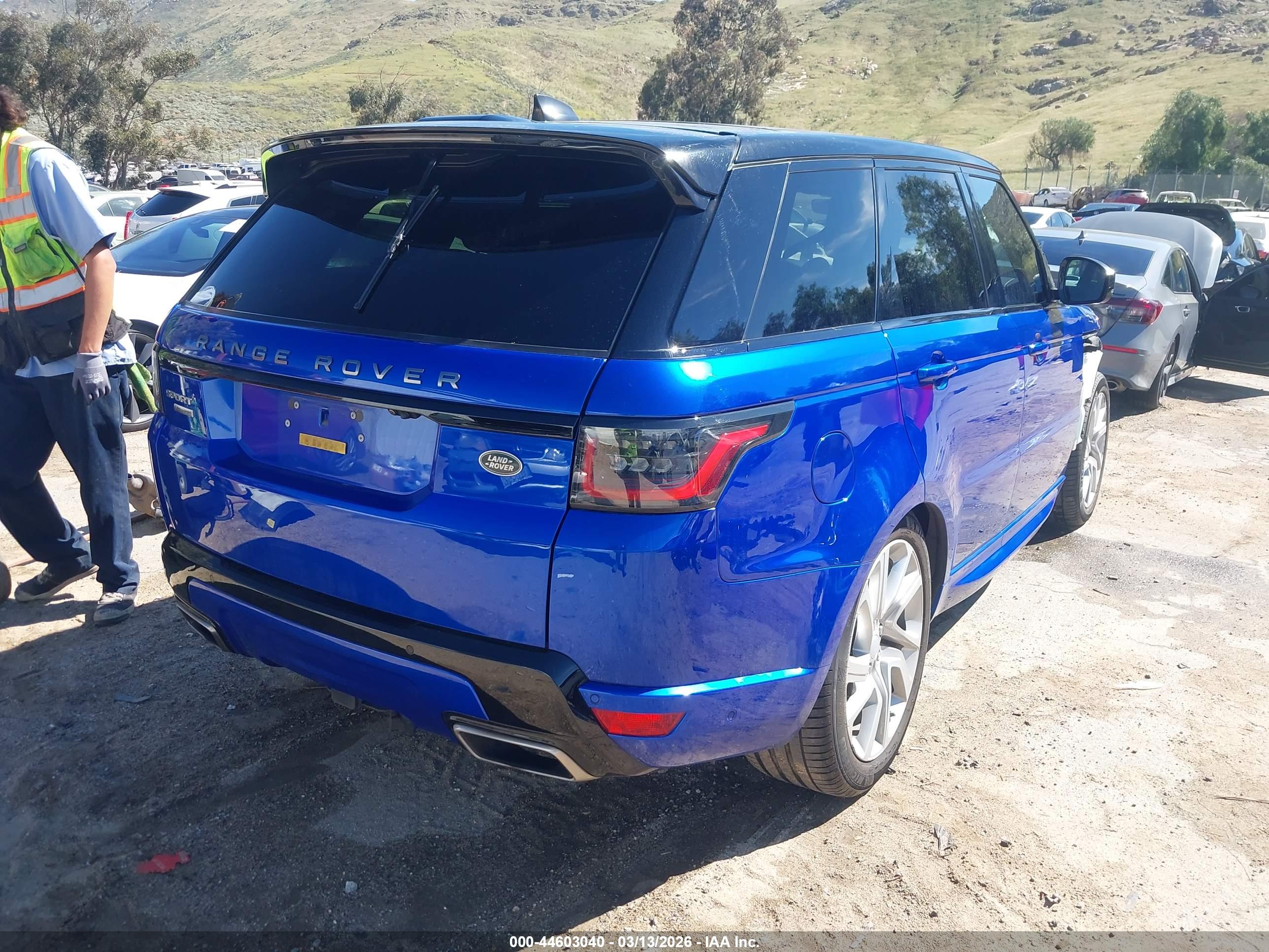 LAND ROVER image 4