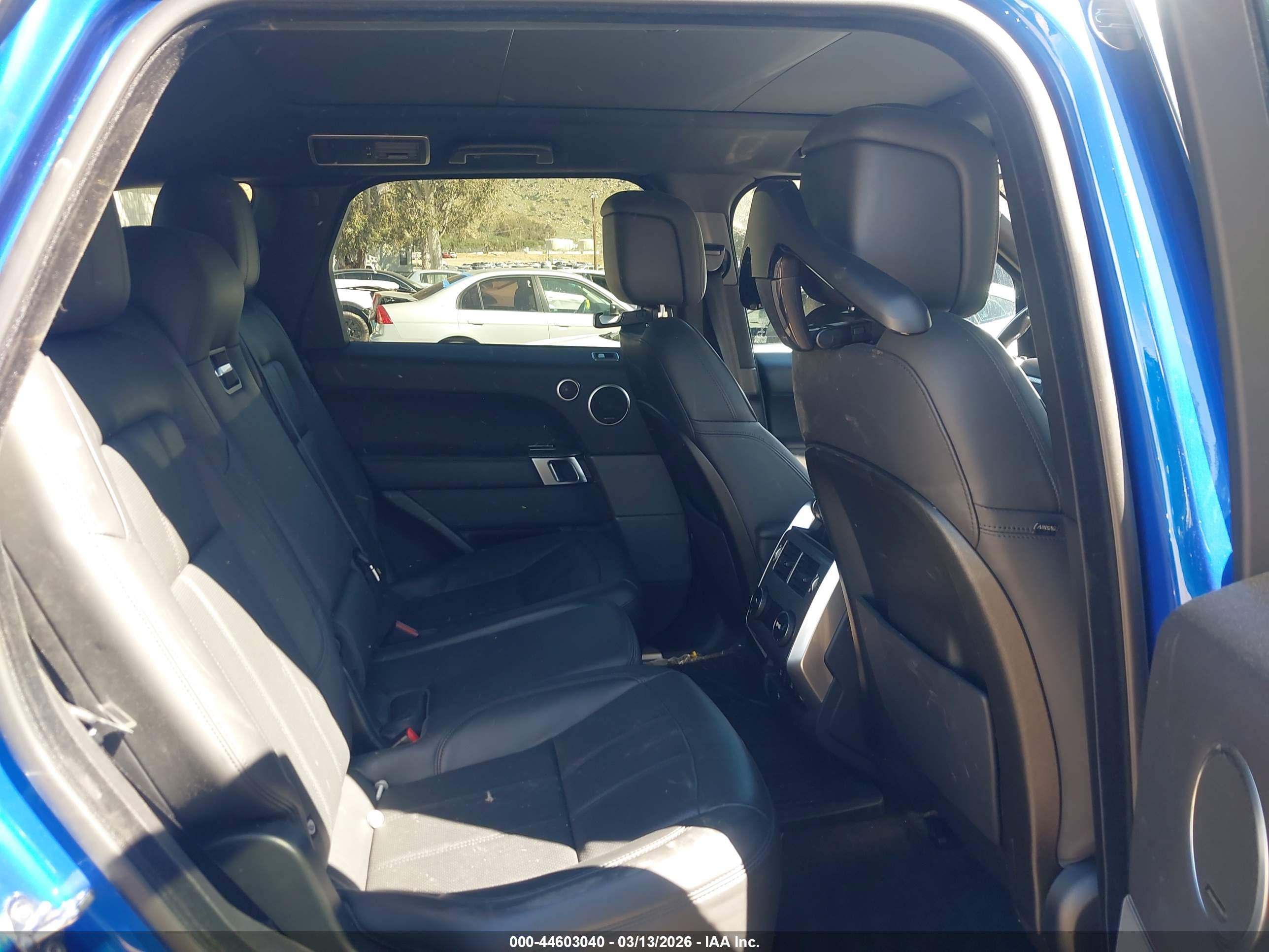 LAND ROVER image 8