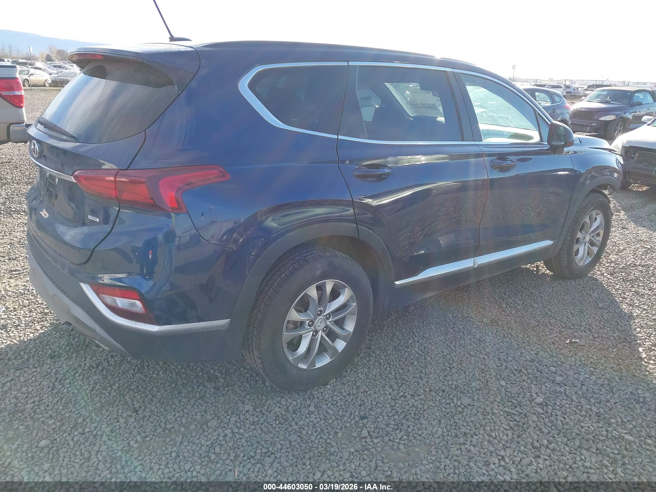 HYUNDAI SANTA image 4