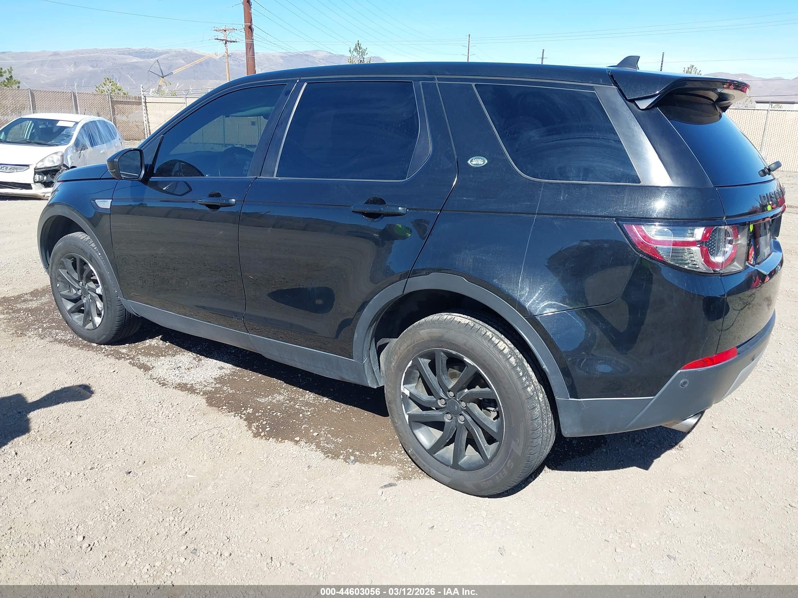 LAND ROVER image 3