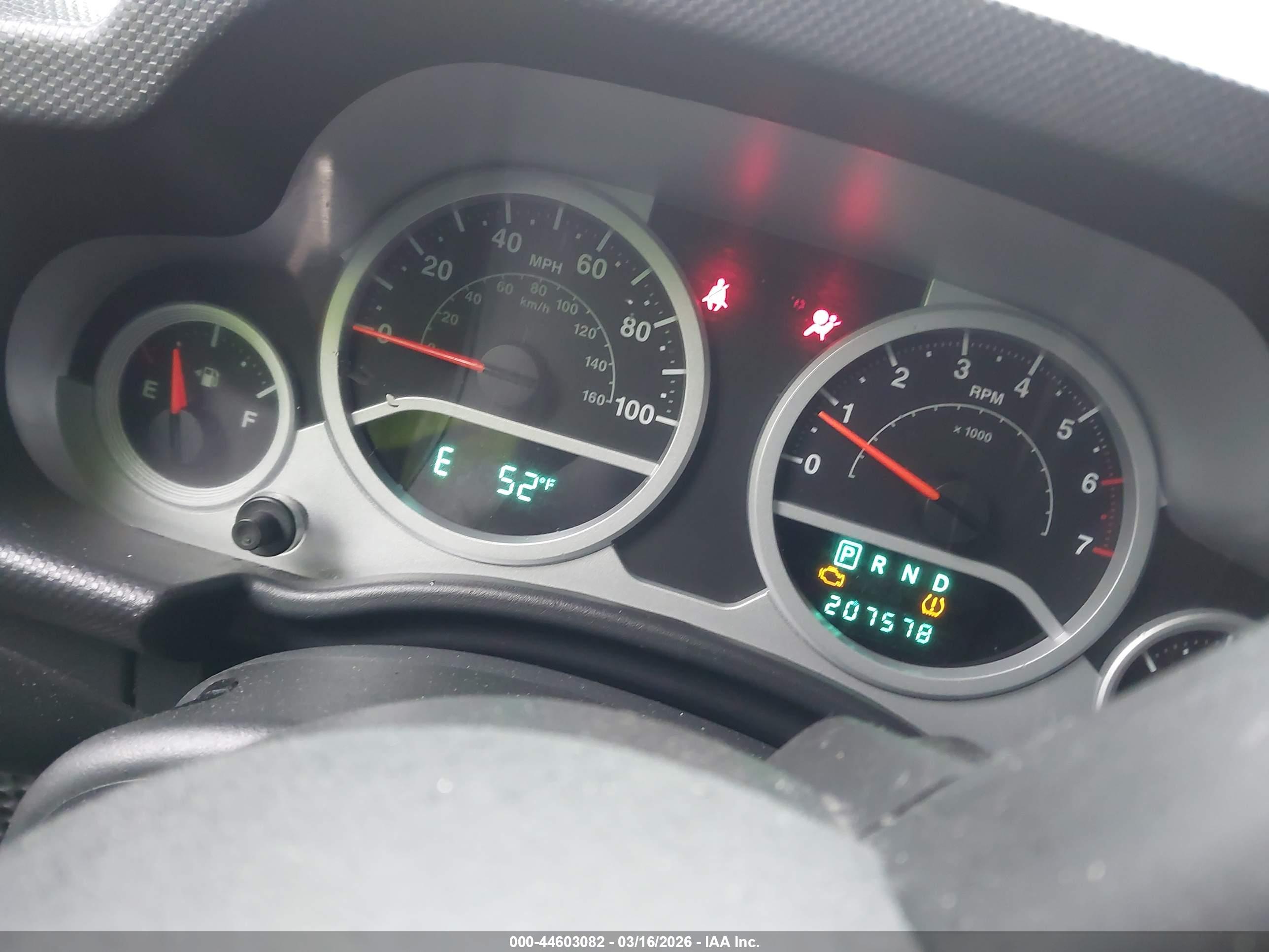 JEEP WRANGLER image 7
