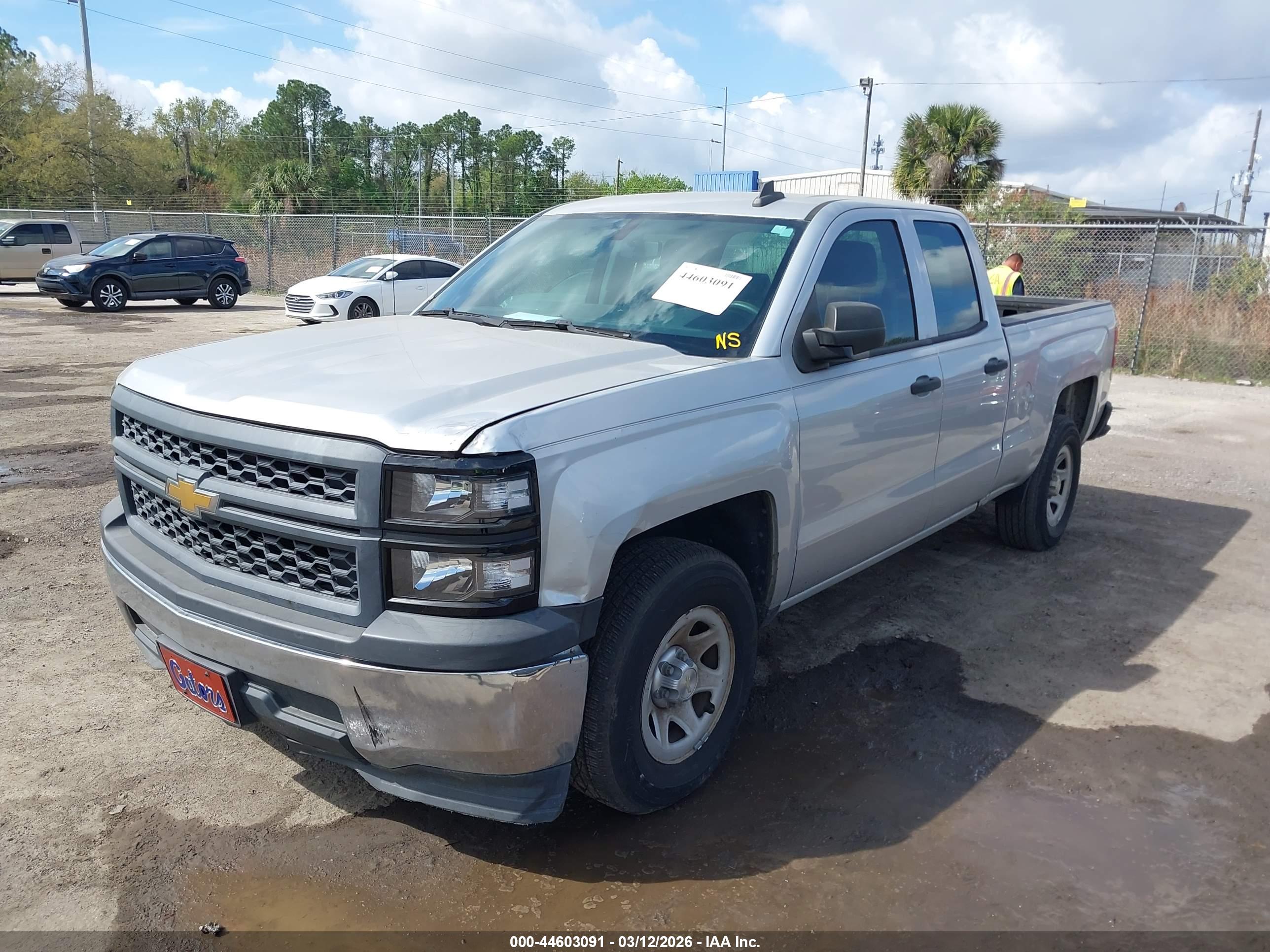 CHEVROLET SILVERADO image 2