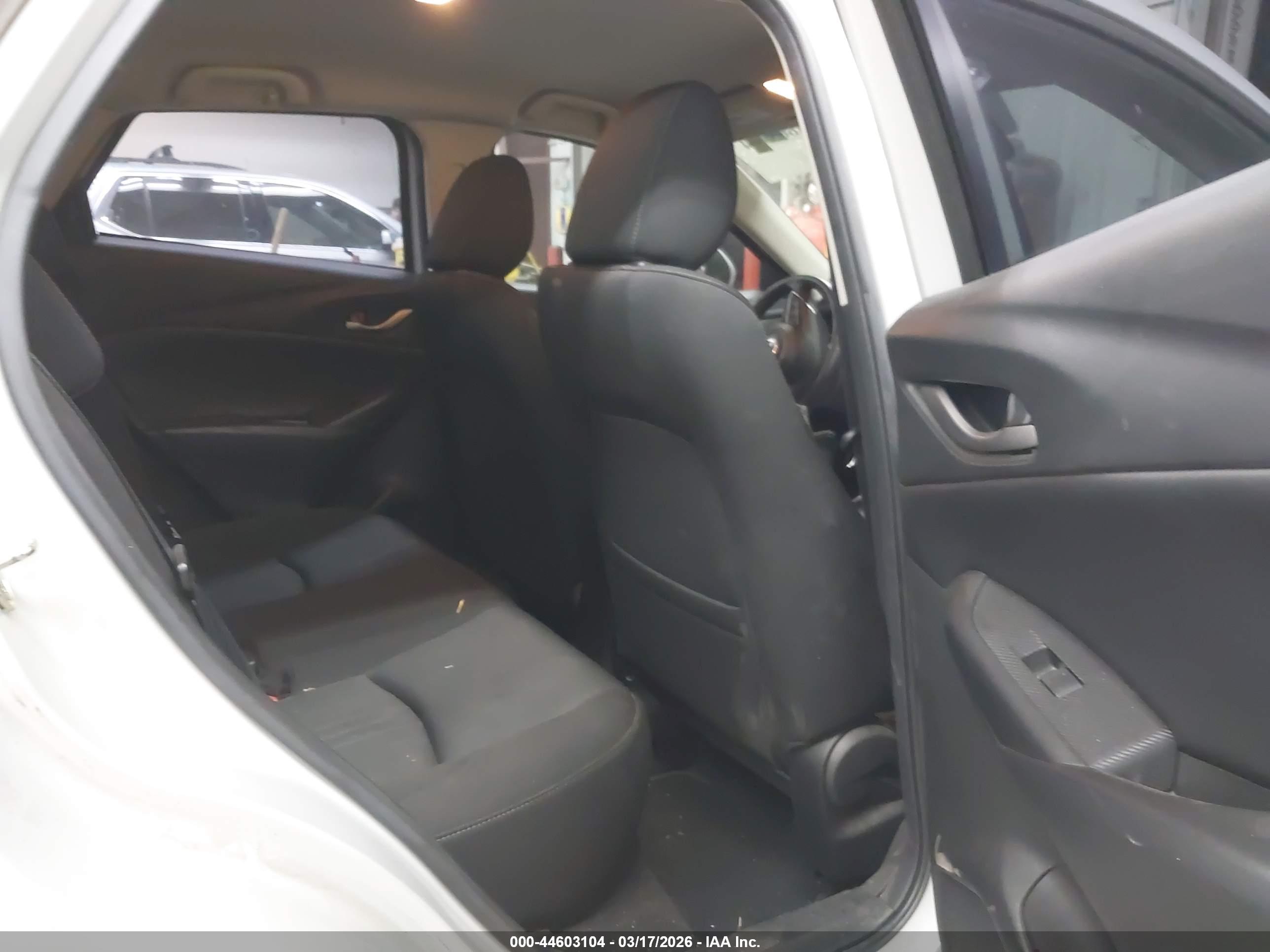 MAZDA CX-3 image 8