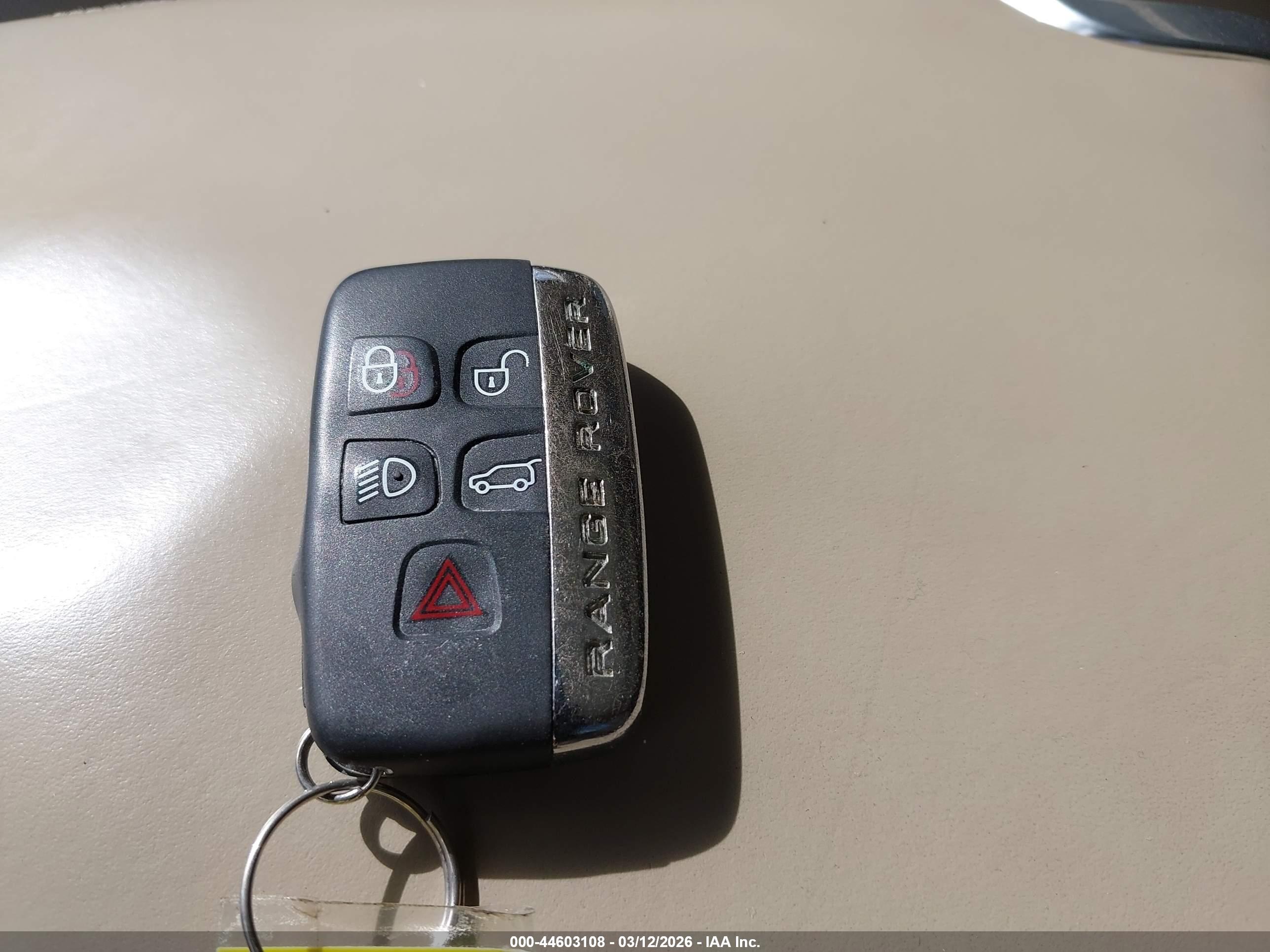 LAND ROVER image 11