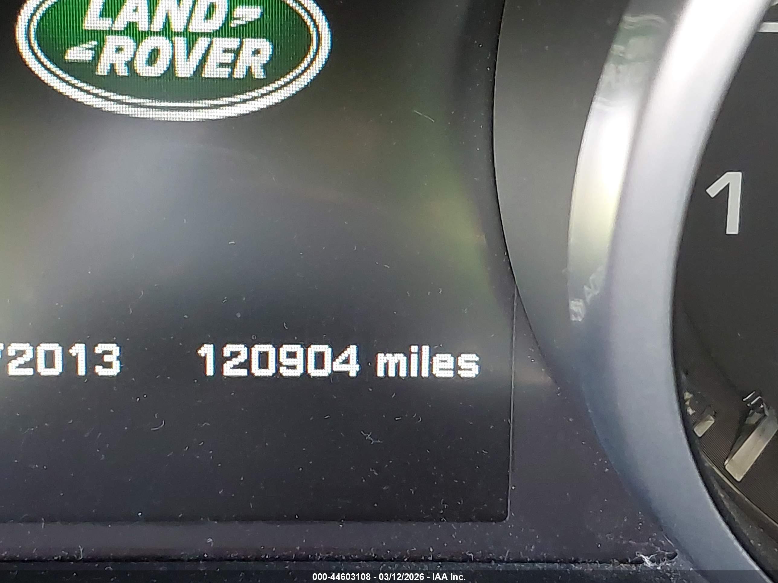 LAND ROVER image 7