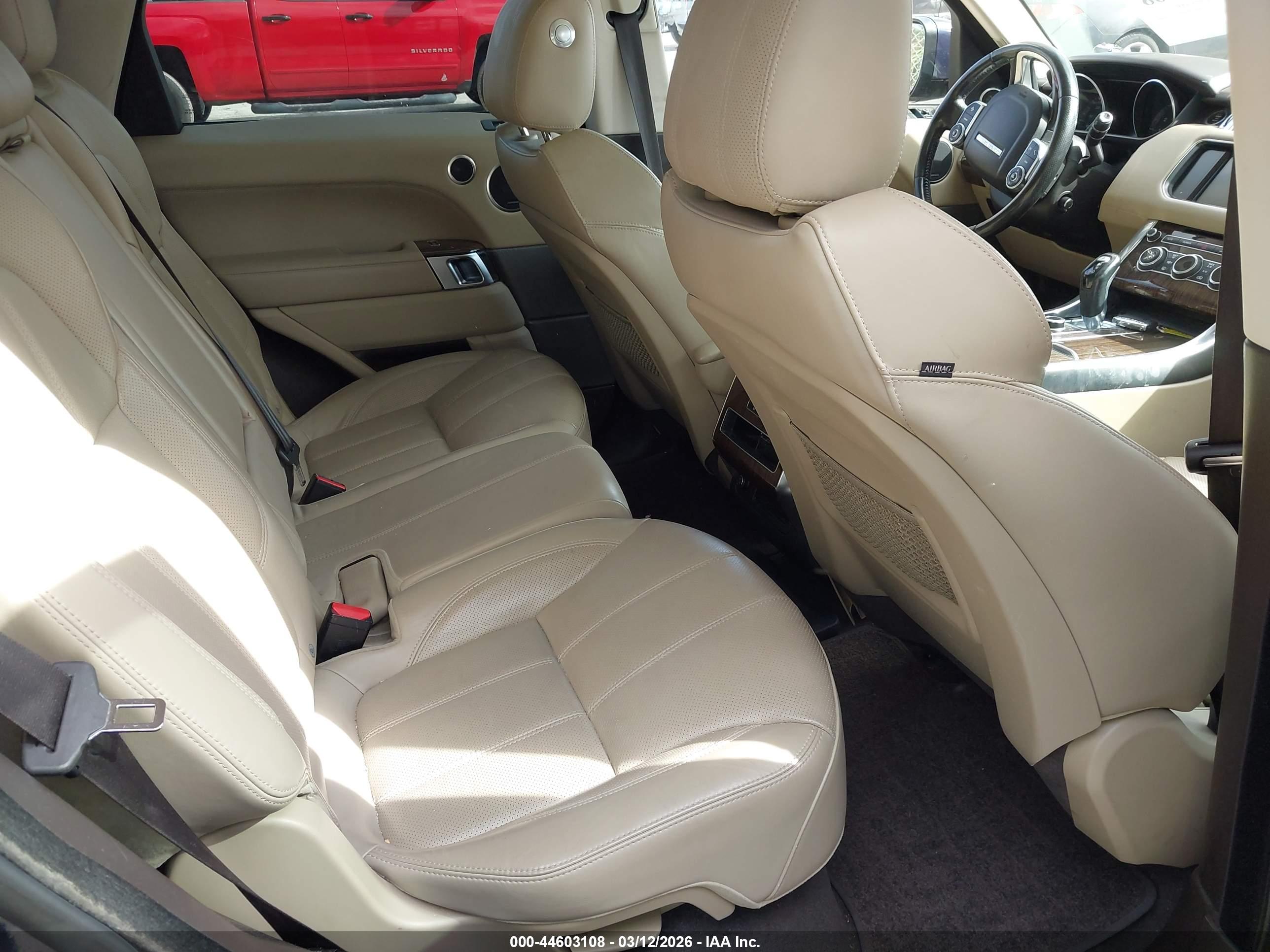 LAND ROVER image 8