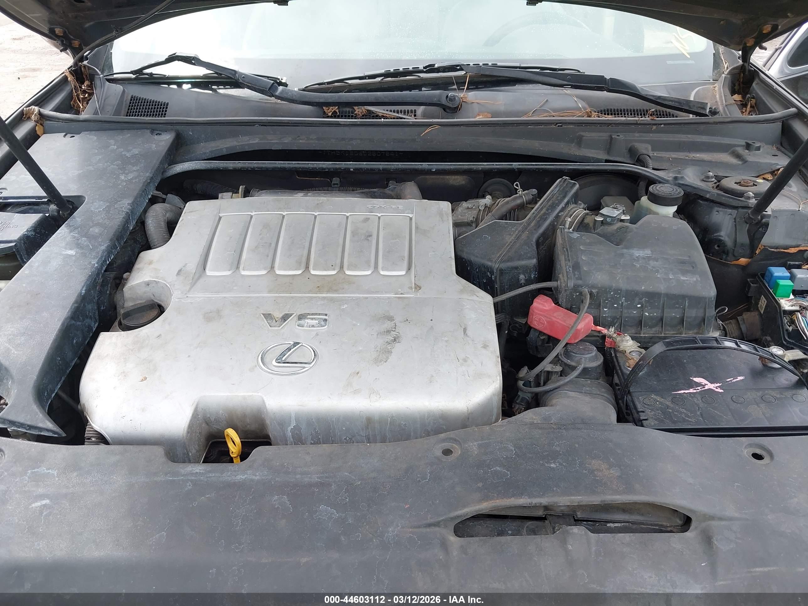 LEXUS ES image 10