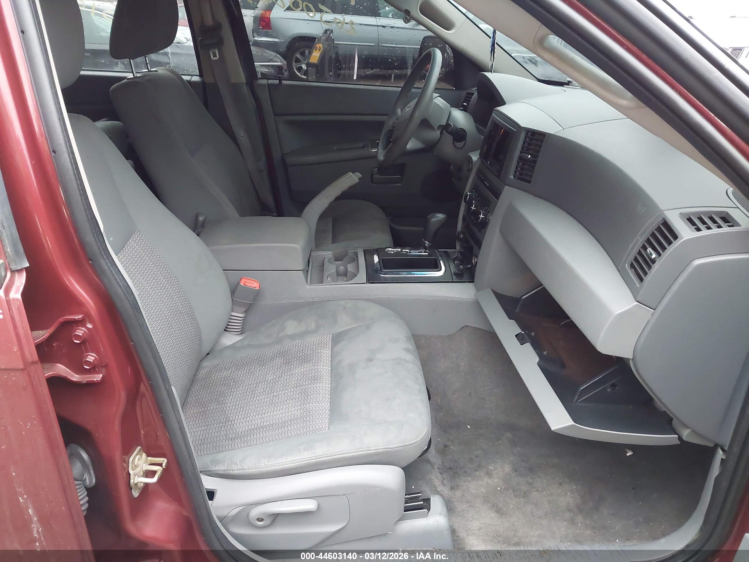 JEEP GRAND image 5