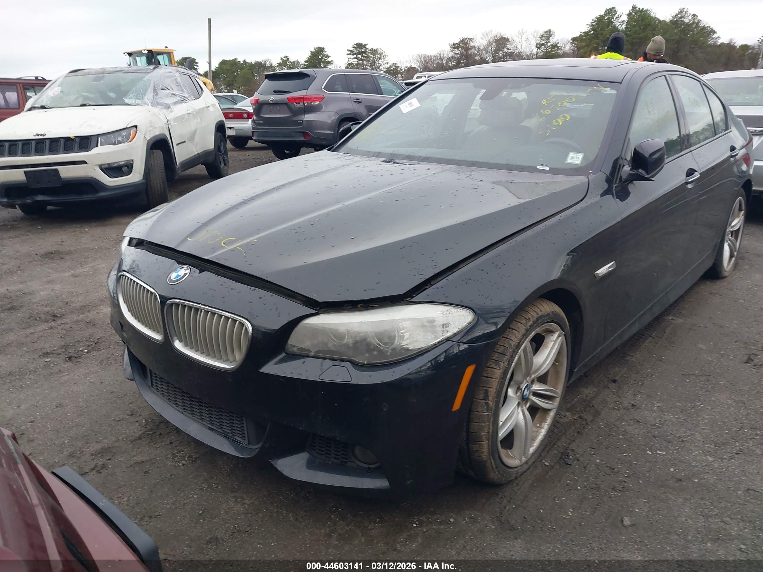 BMW 550I image 6