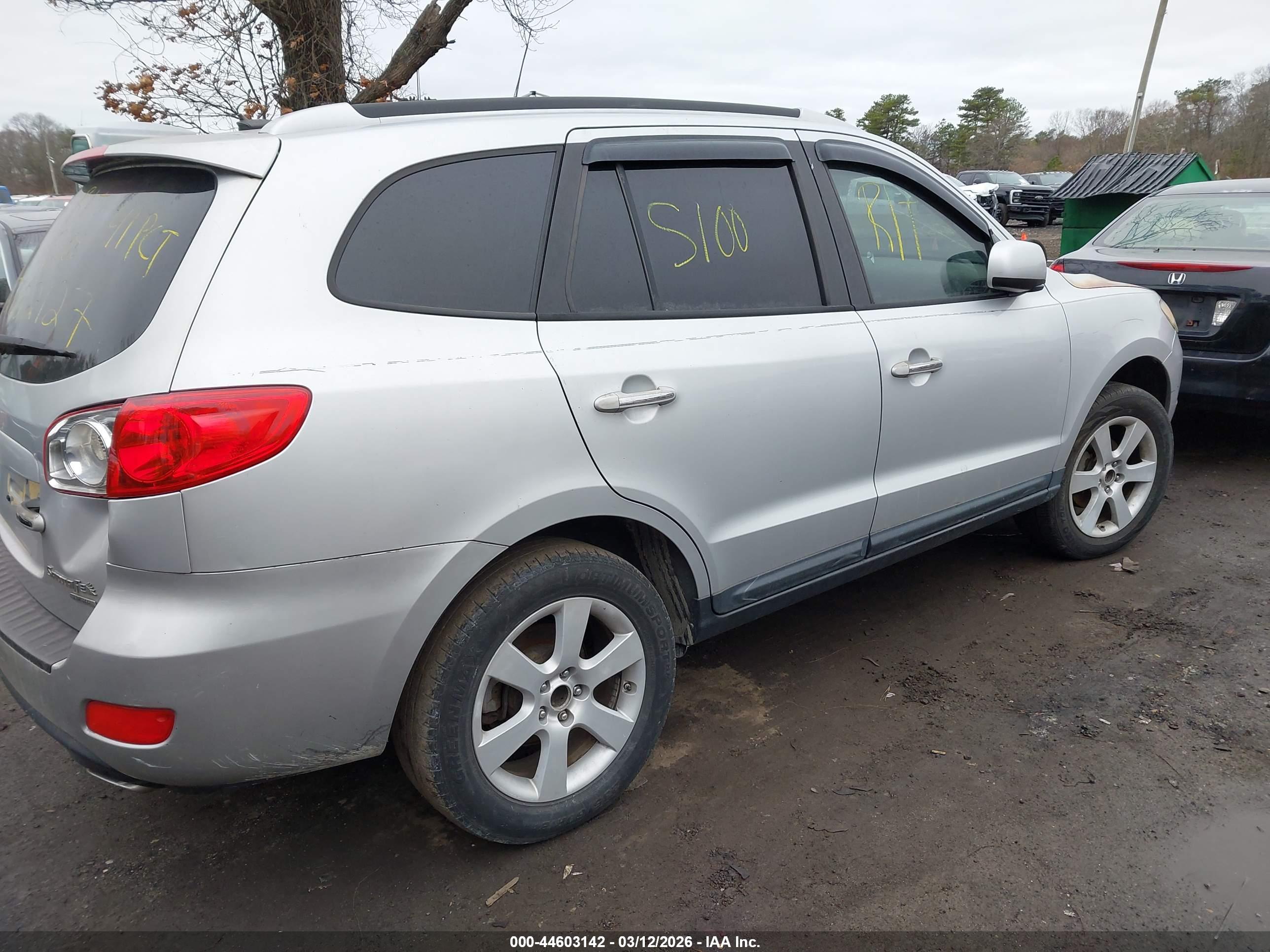 HYUNDAI SANTA image 4