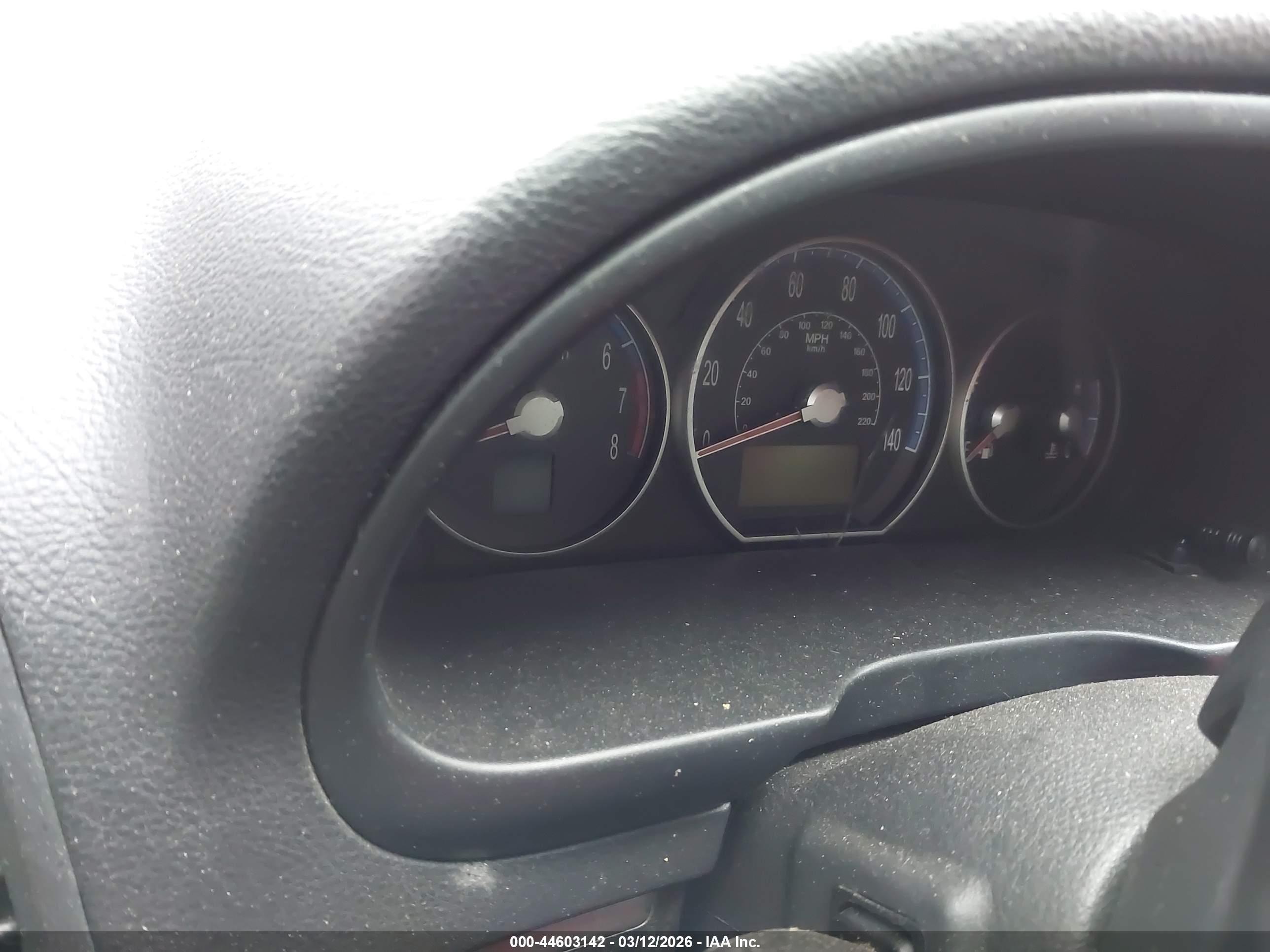 HYUNDAI SANTA image 7