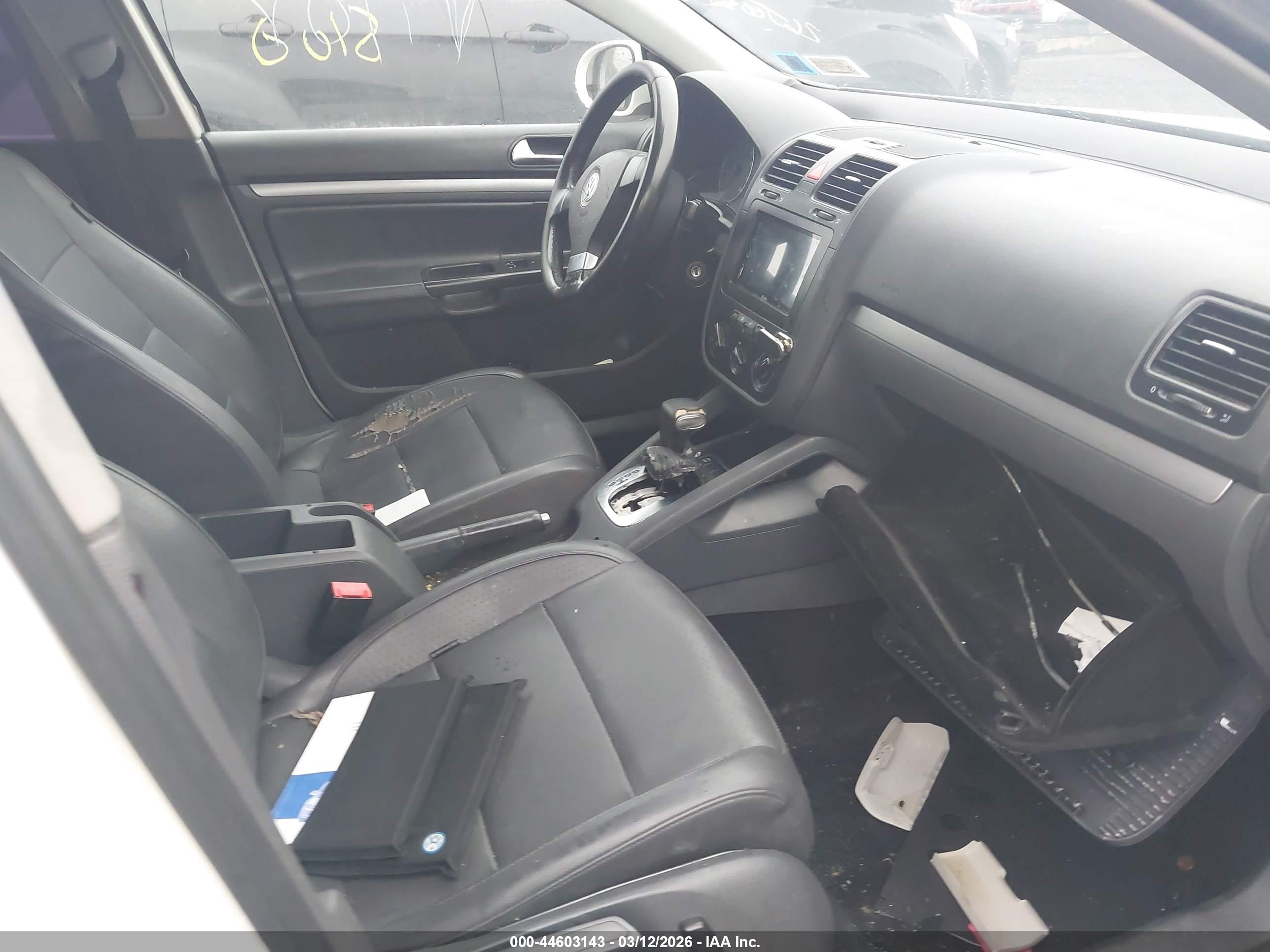 VOLKSWAGEN JETTA image 5