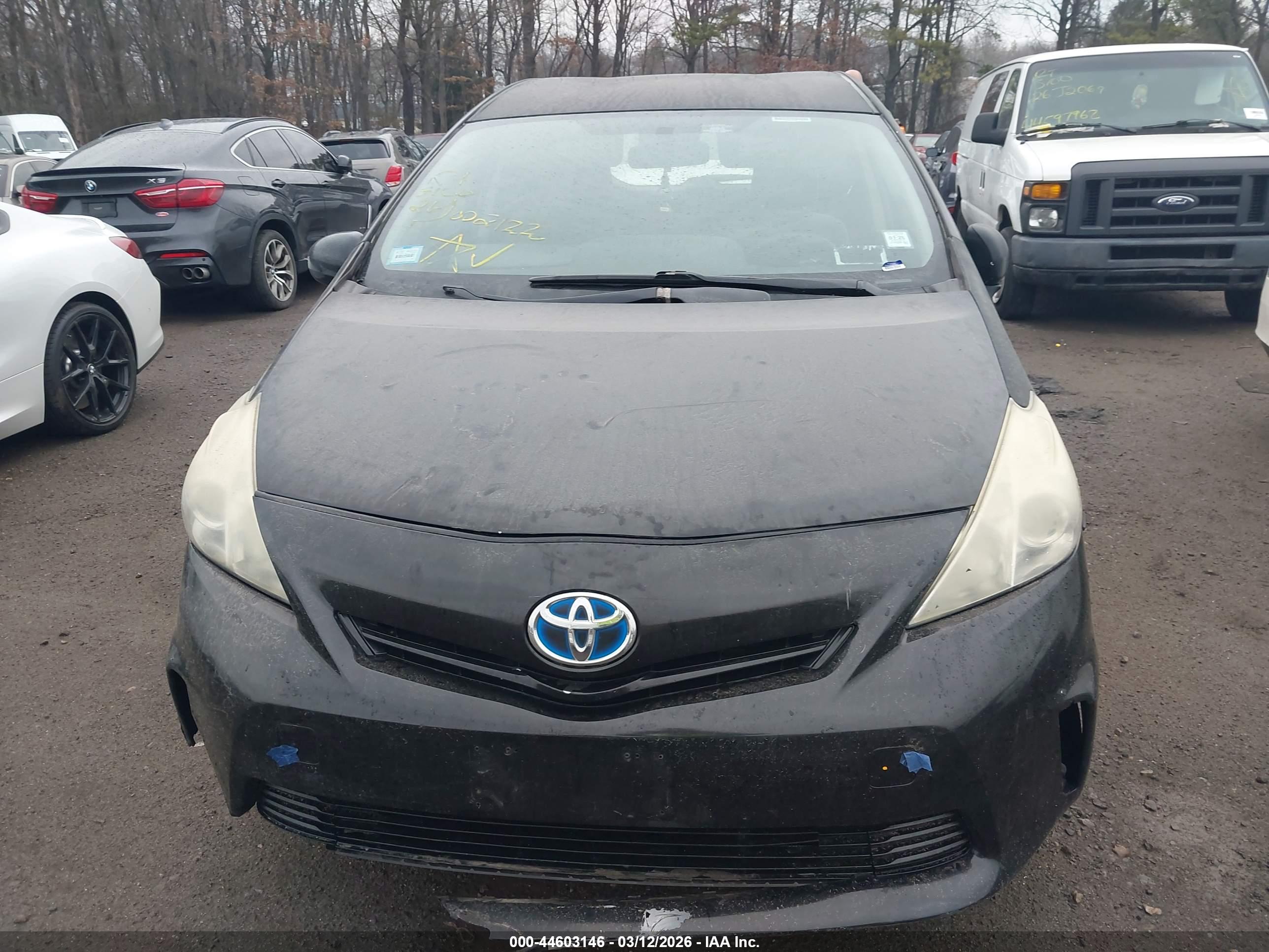 TOYOTA PRIUS image 6