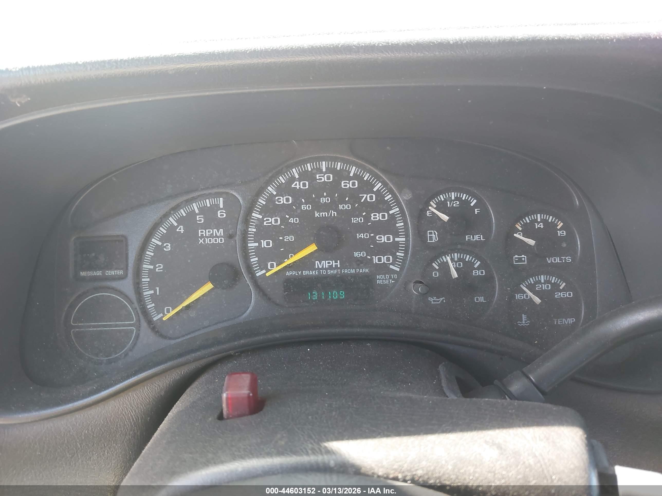 CHEVROLET SILVERADO image 7