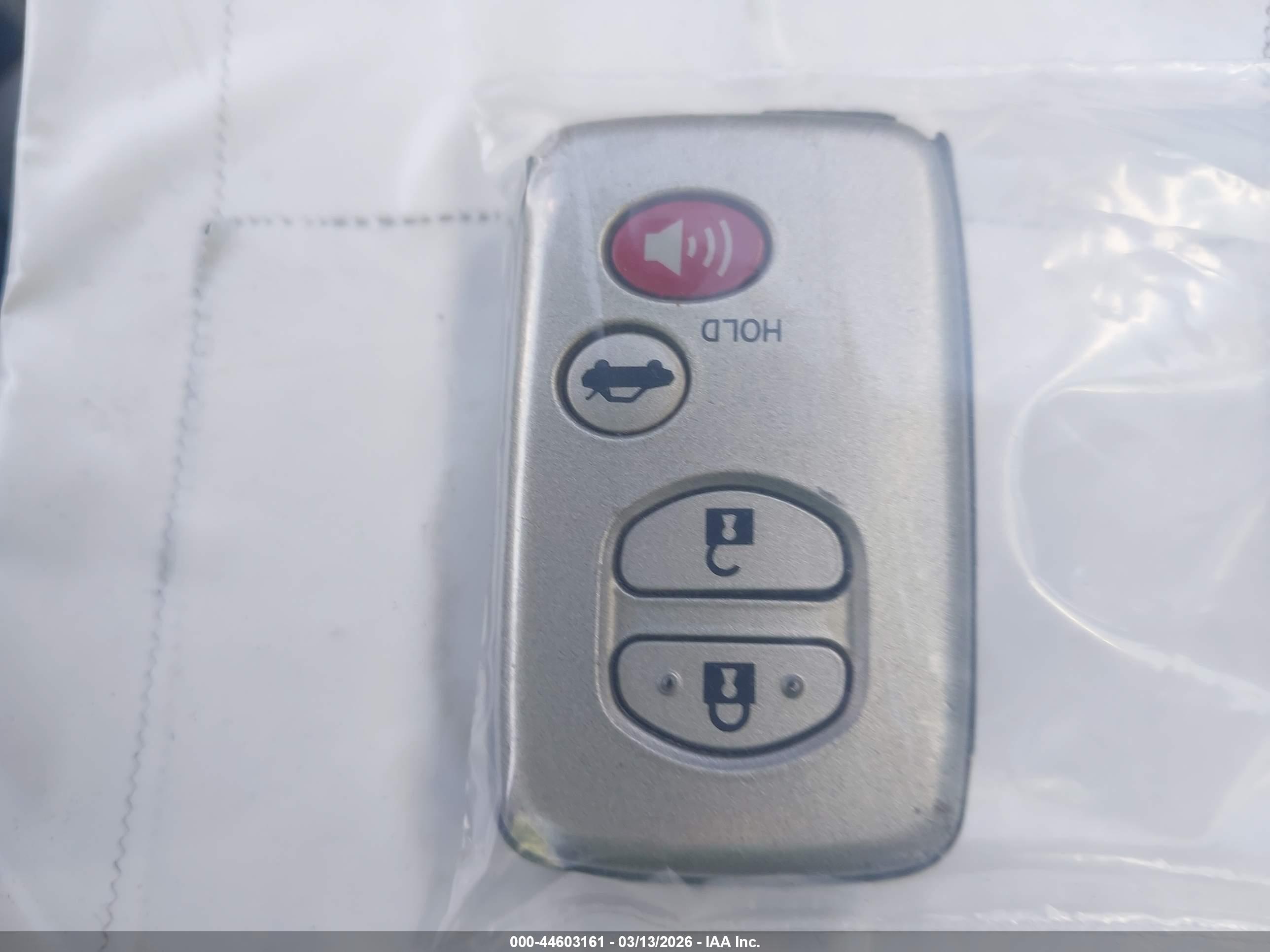 TOYOTA CAMRY image 11