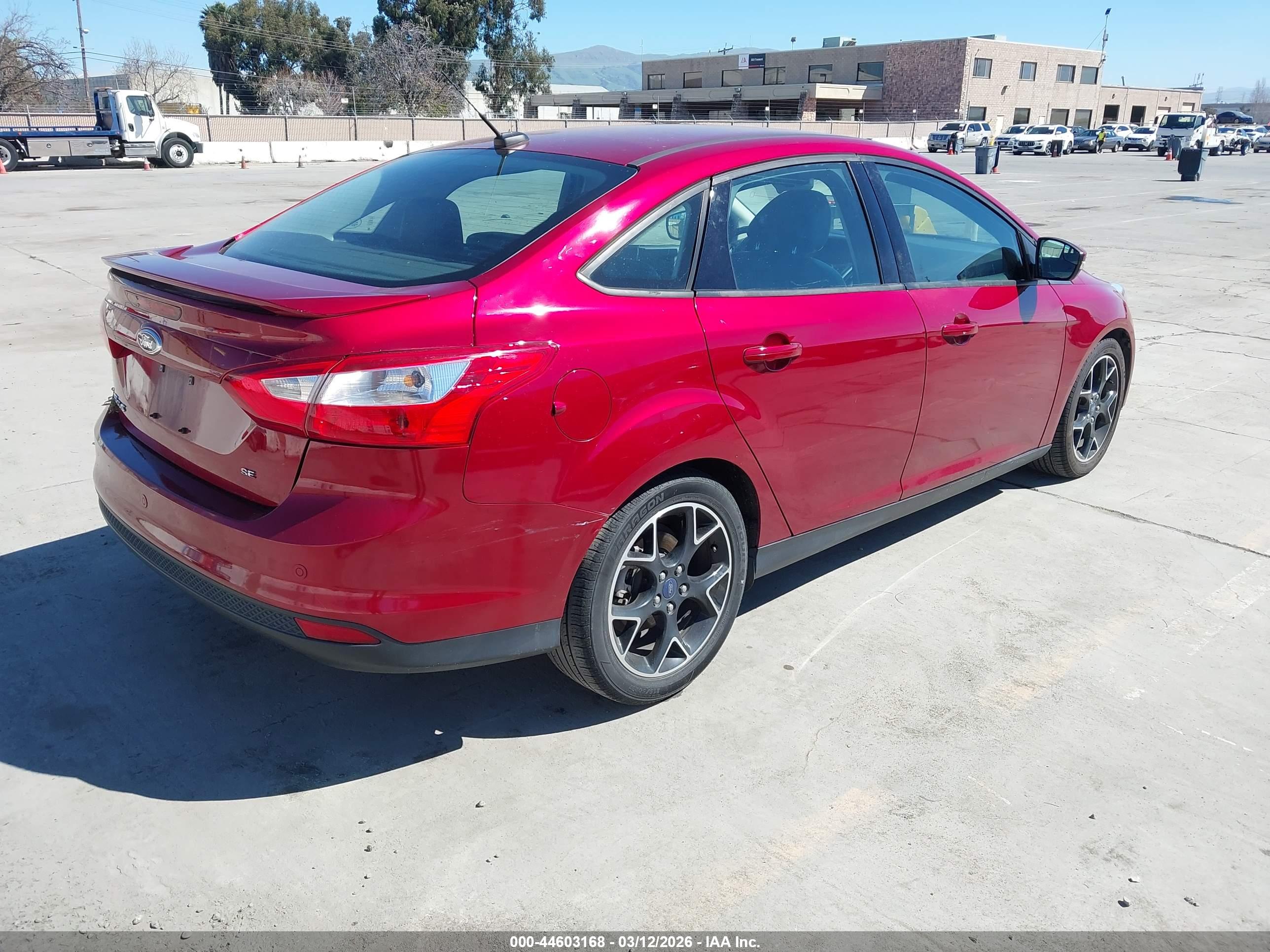 FORD FOCUS image 4