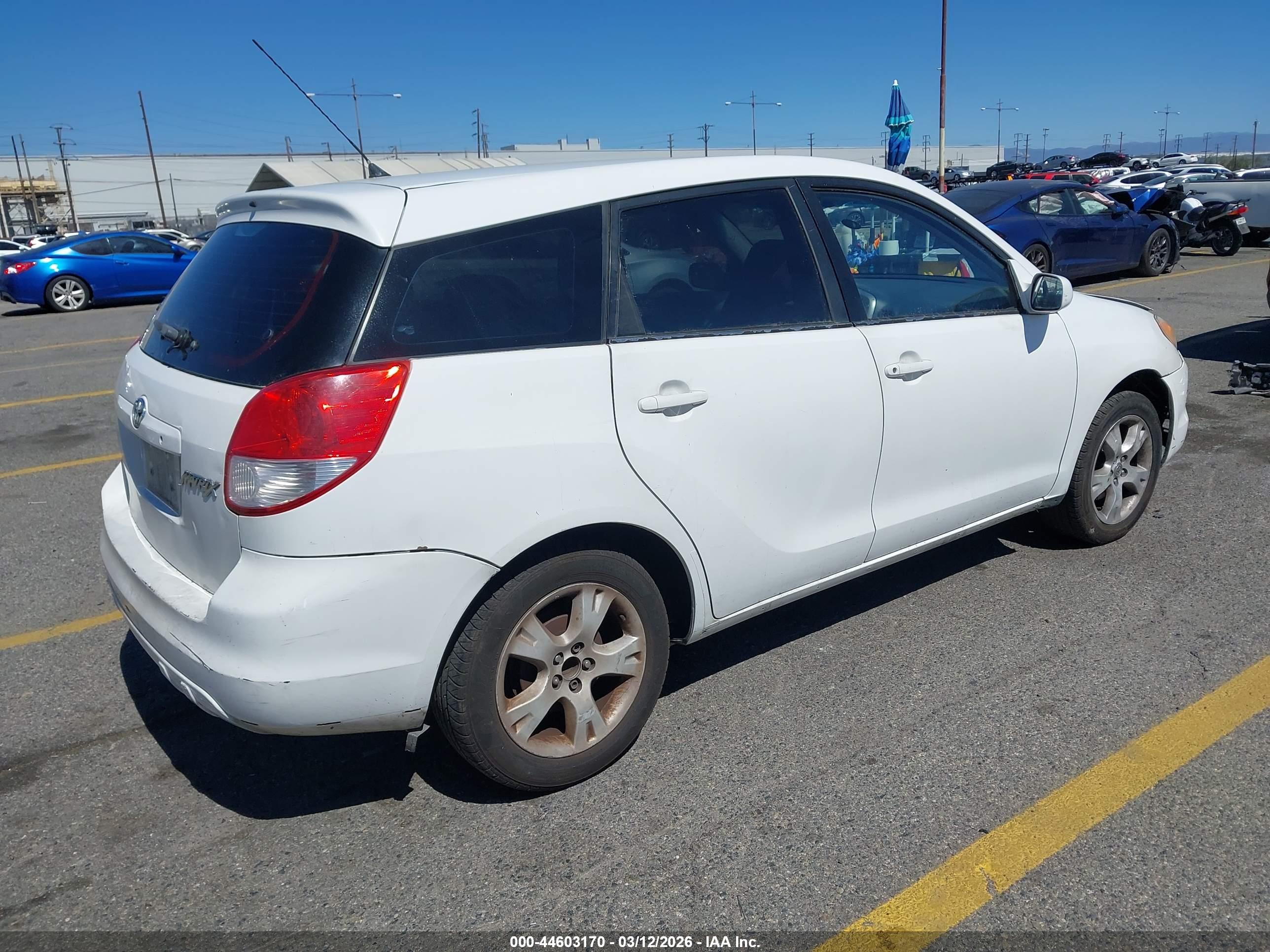 TOYOTA MATRIX image 4