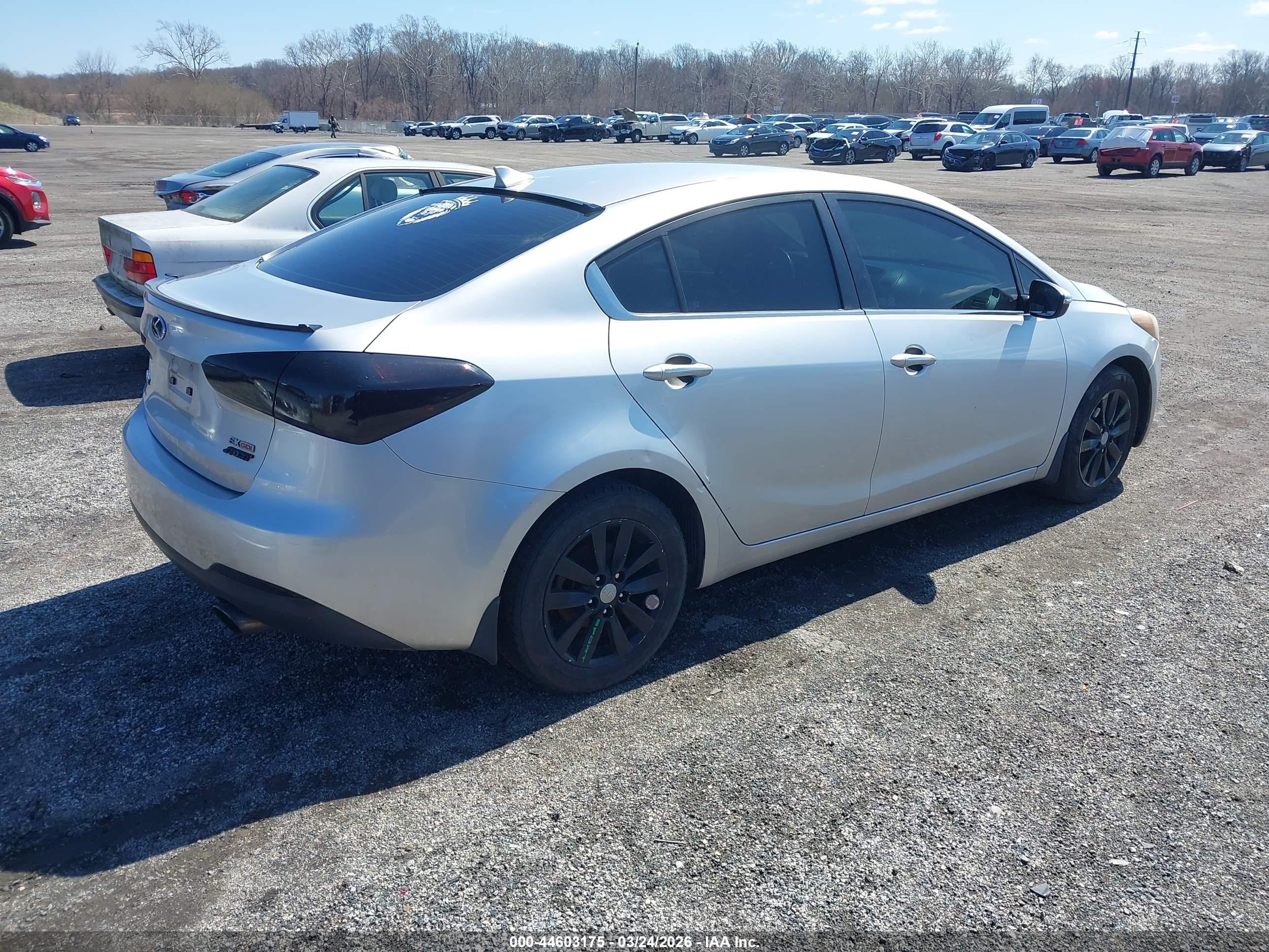 KIA FORTE image 4