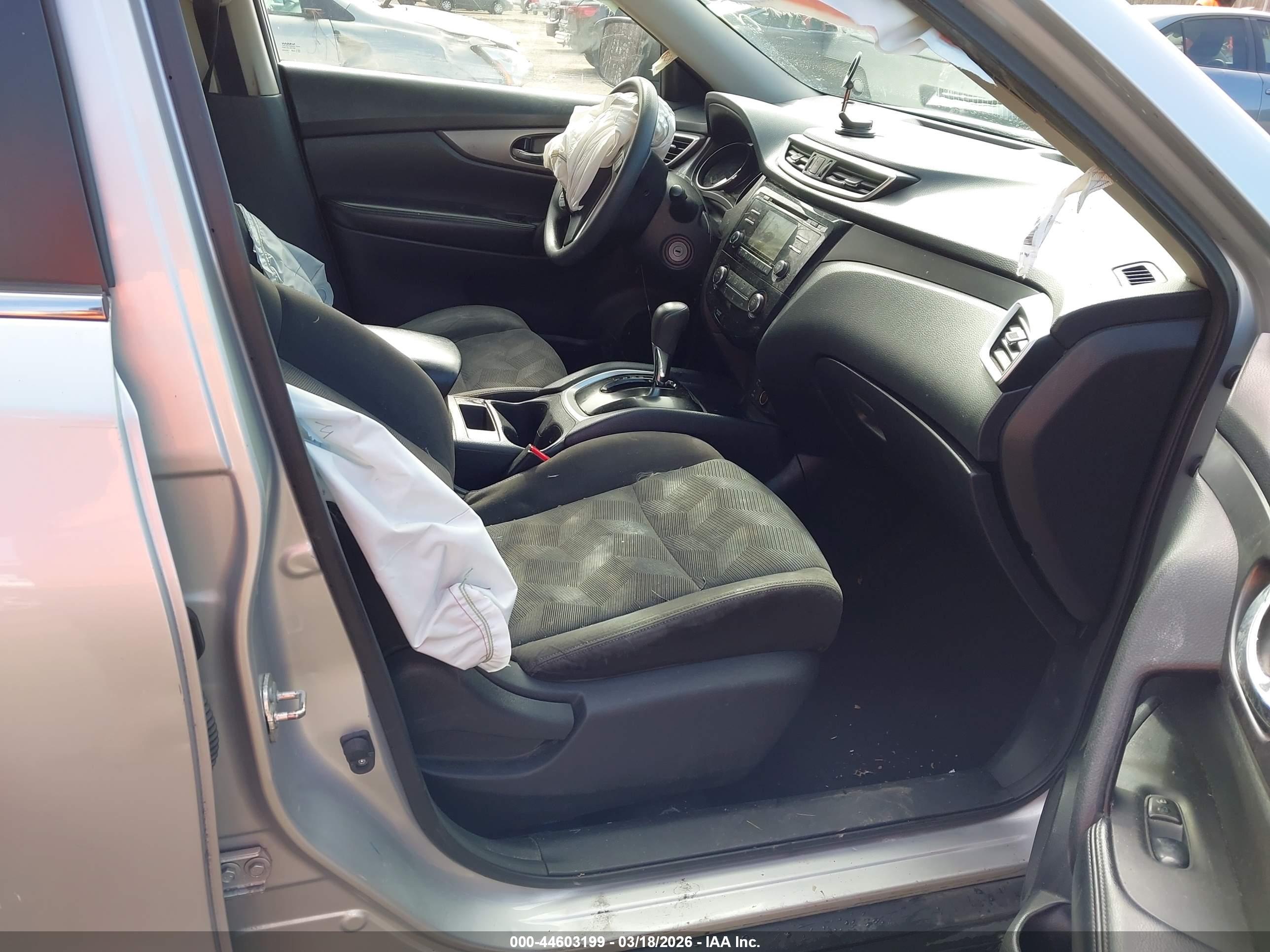 NISSAN ROGUE image 5