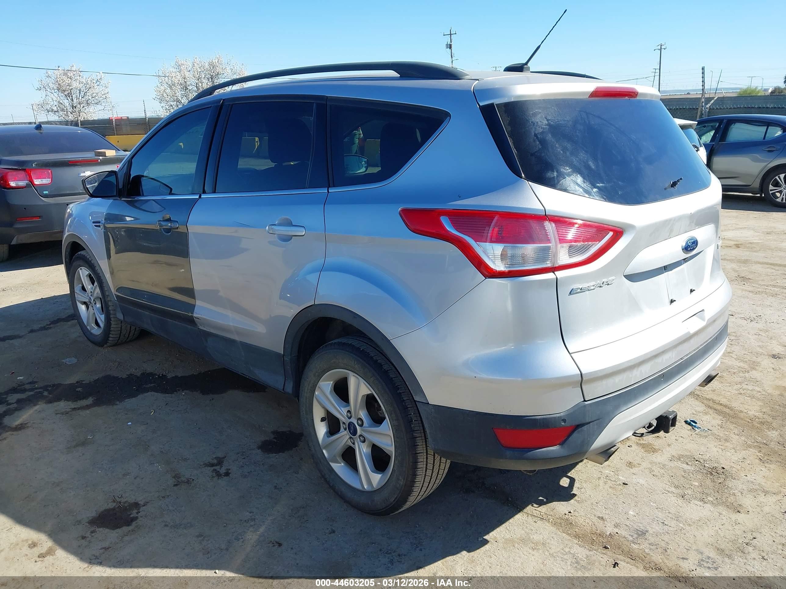 FORD ESCAPE image 3