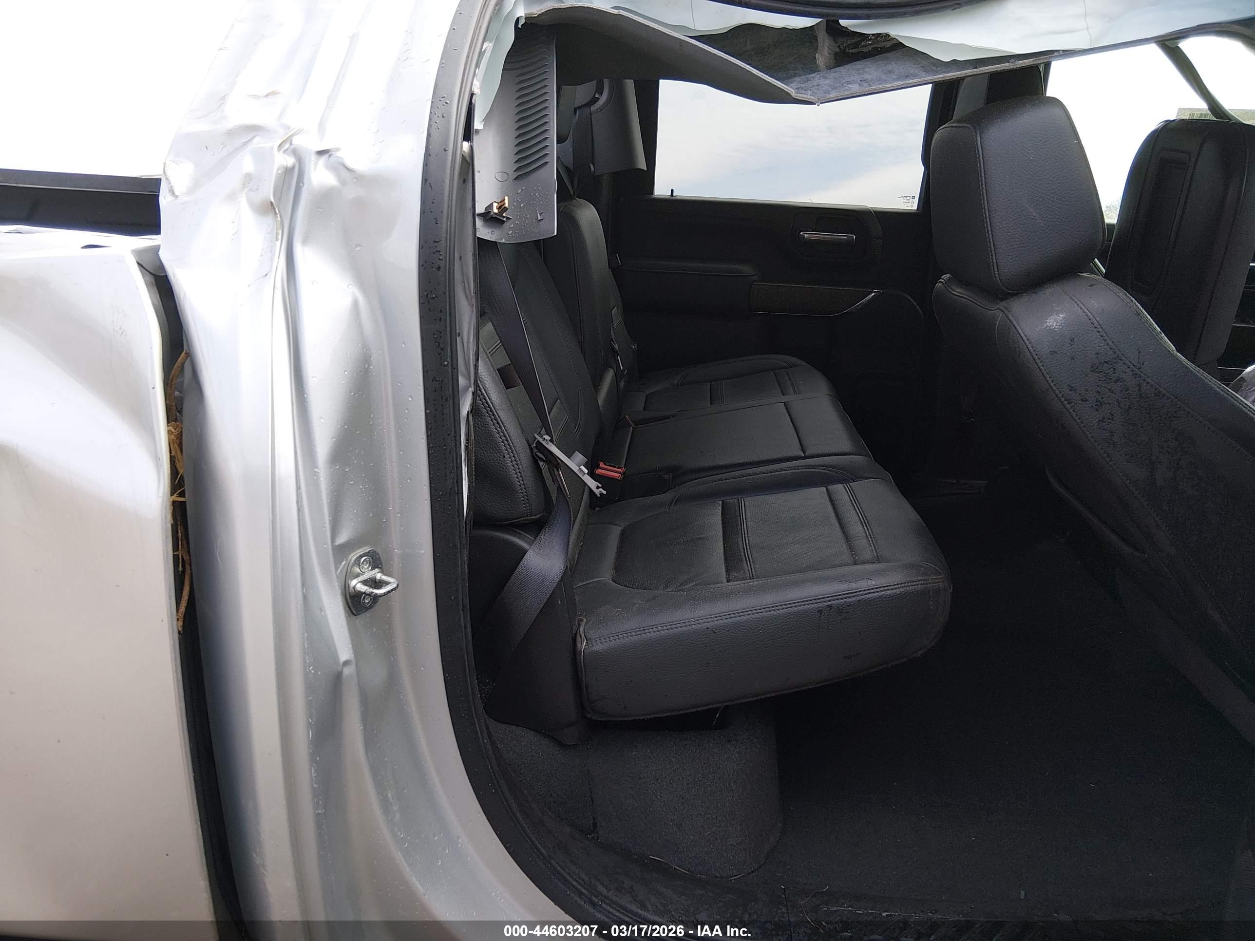 GMC SIERRA image 7
