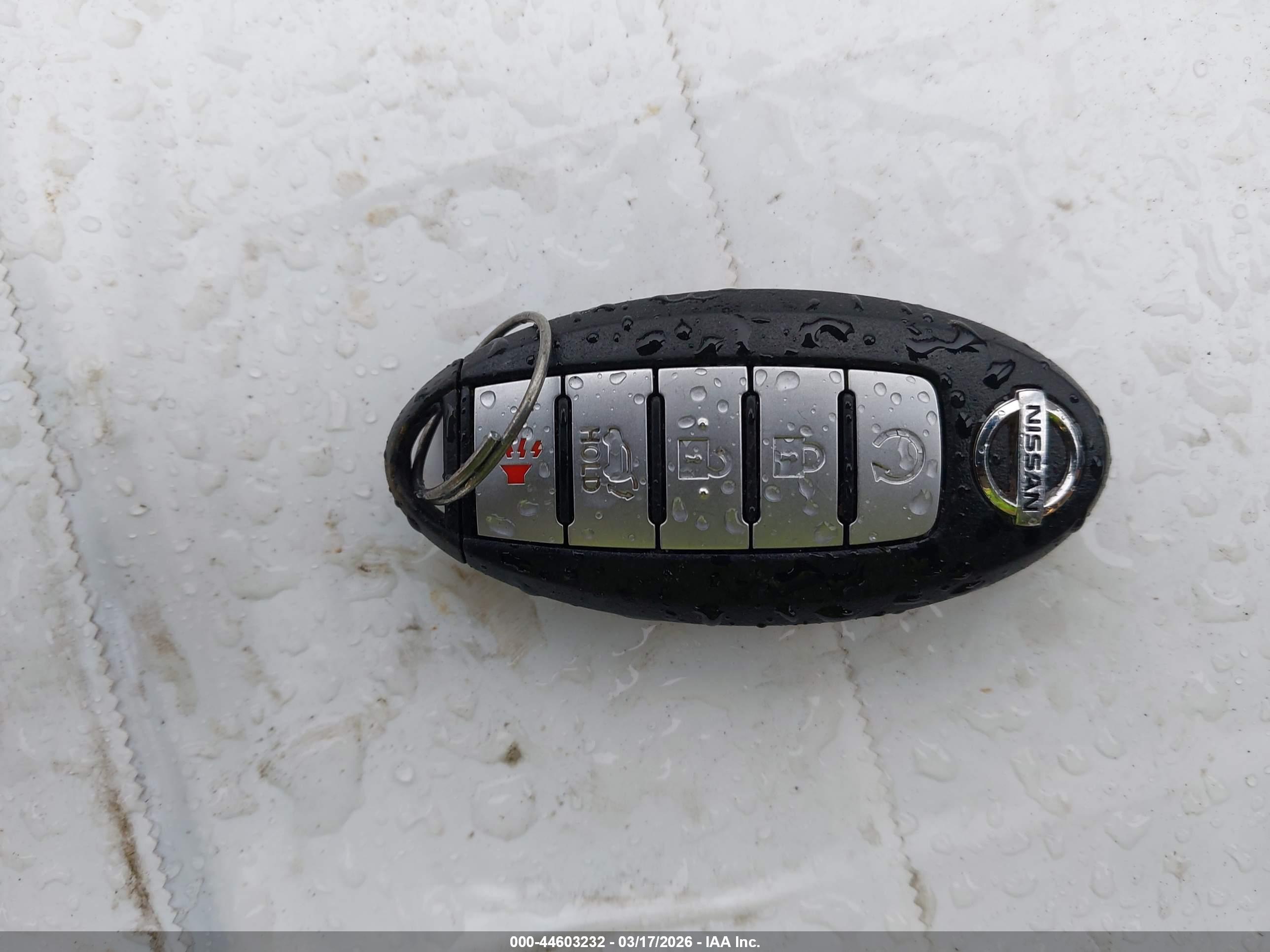 NISSAN ROGUE image 11