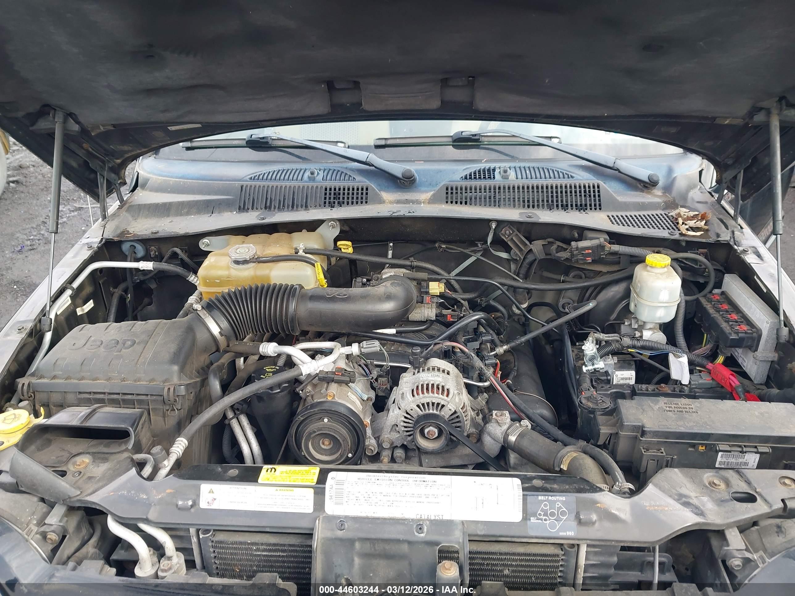 JEEP LIBERTY image 10